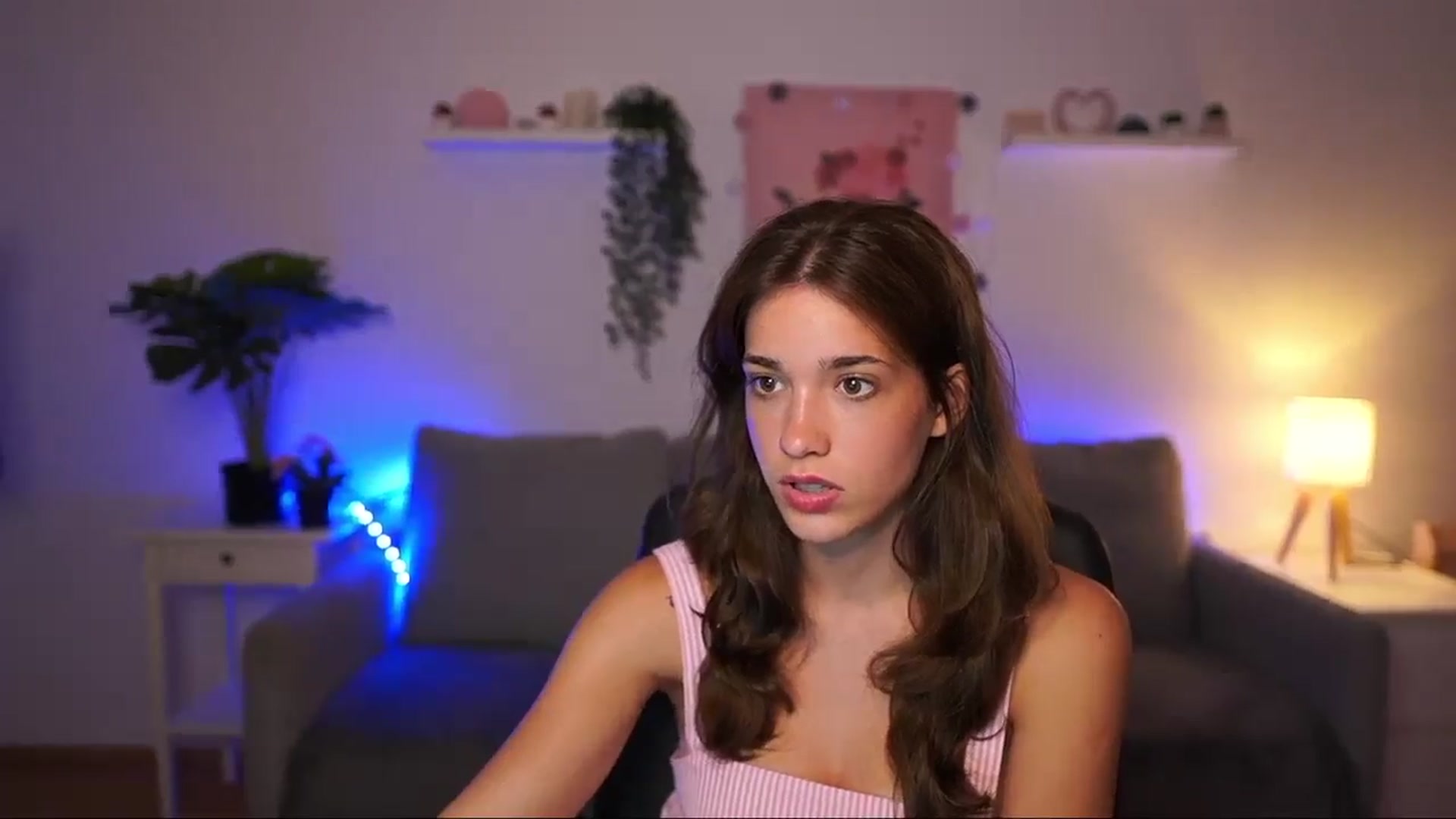Gallery image thumbnail from Kissiecat's myfreecams stream on, 07/30/2025, 22:39 image 4 of 20