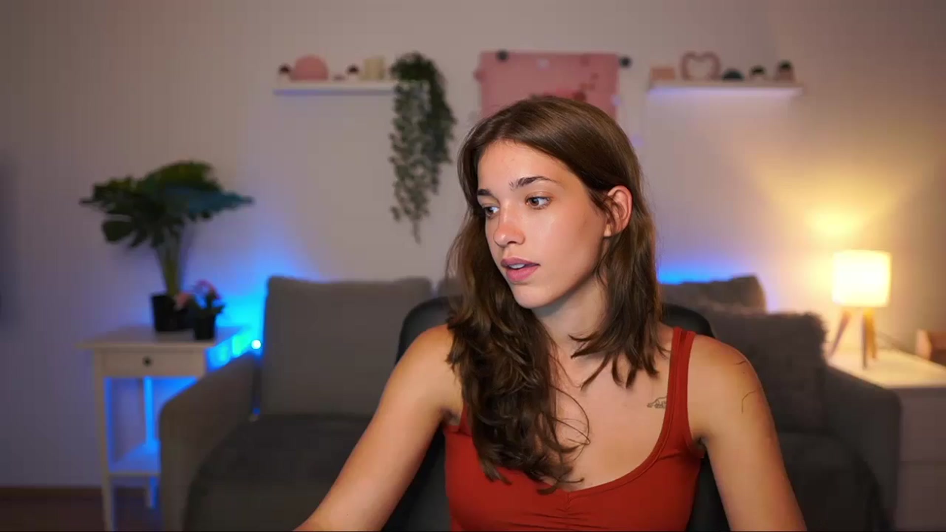 Gallery image thumbnail from Kissiecat's myfreecams stream on, 07/31/2025, 18:34 image 1 of 20