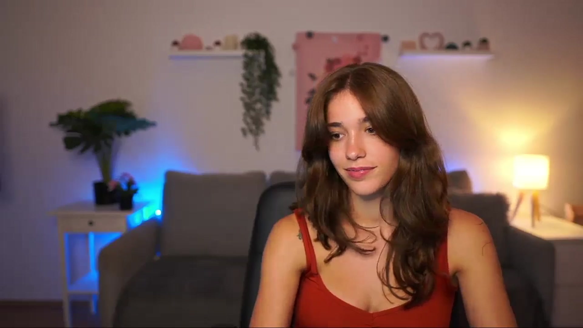 Gallery image thumbnail from Kissiecat's myfreecams stream on, 07/31/2025, 18:34 image 9 of 20
