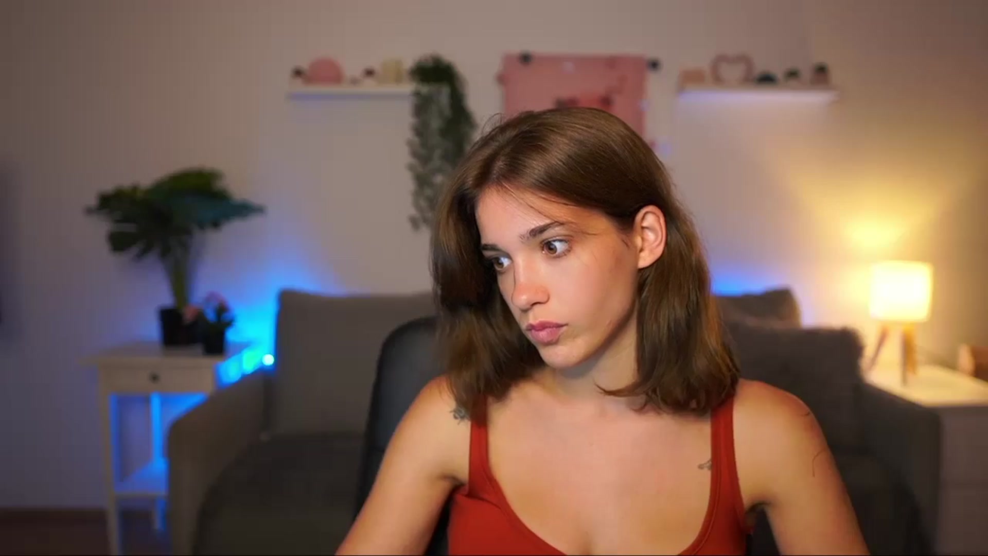 Gallery image thumbnail from Kissiecat's myfreecams stream on, 07/31/2025, 21:49 image 15 of 20