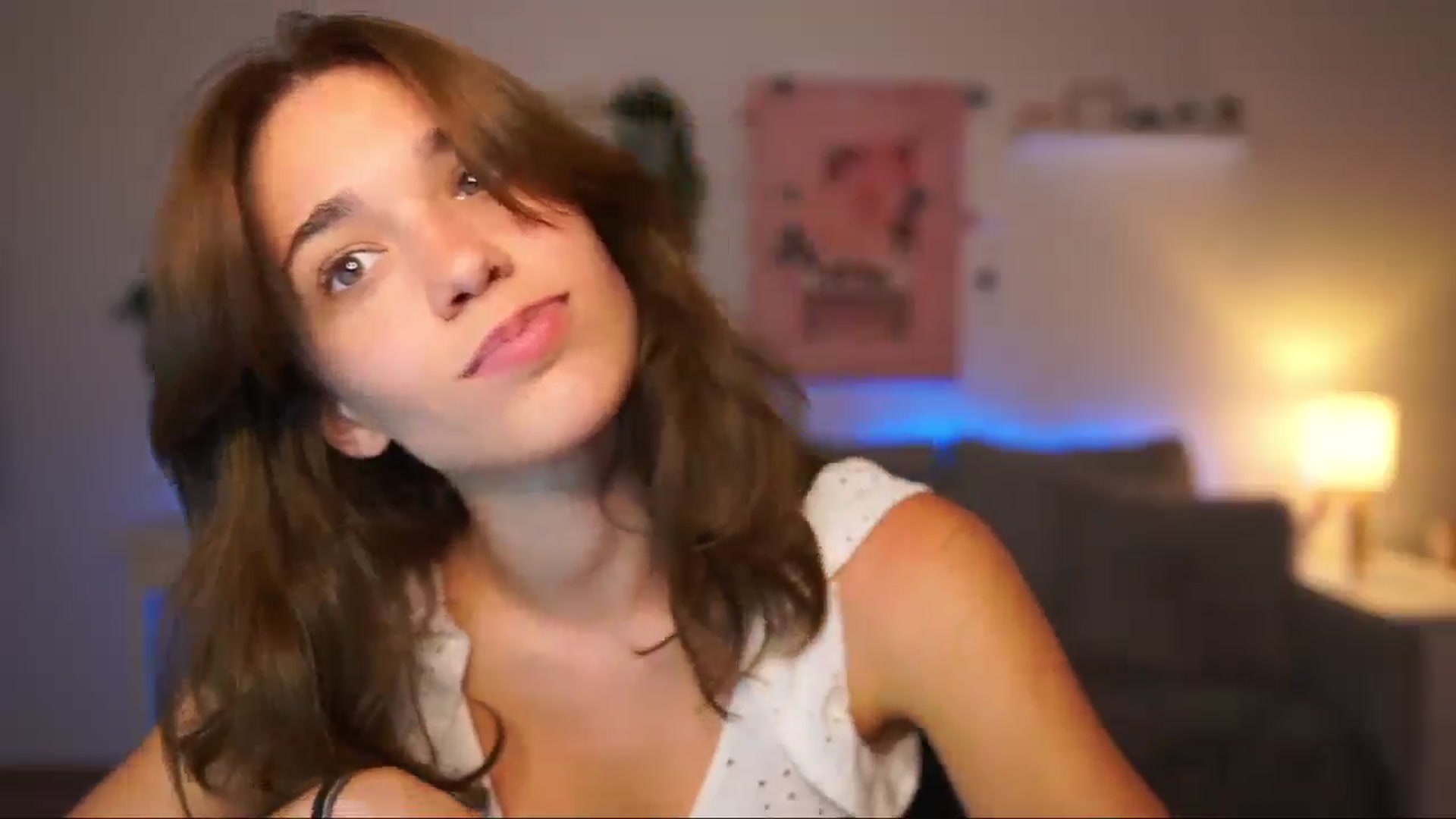Gallery image thumbnail from Kissiecat's myfreecams stream on, 08/01/2025, 20:07 image 11 of 20