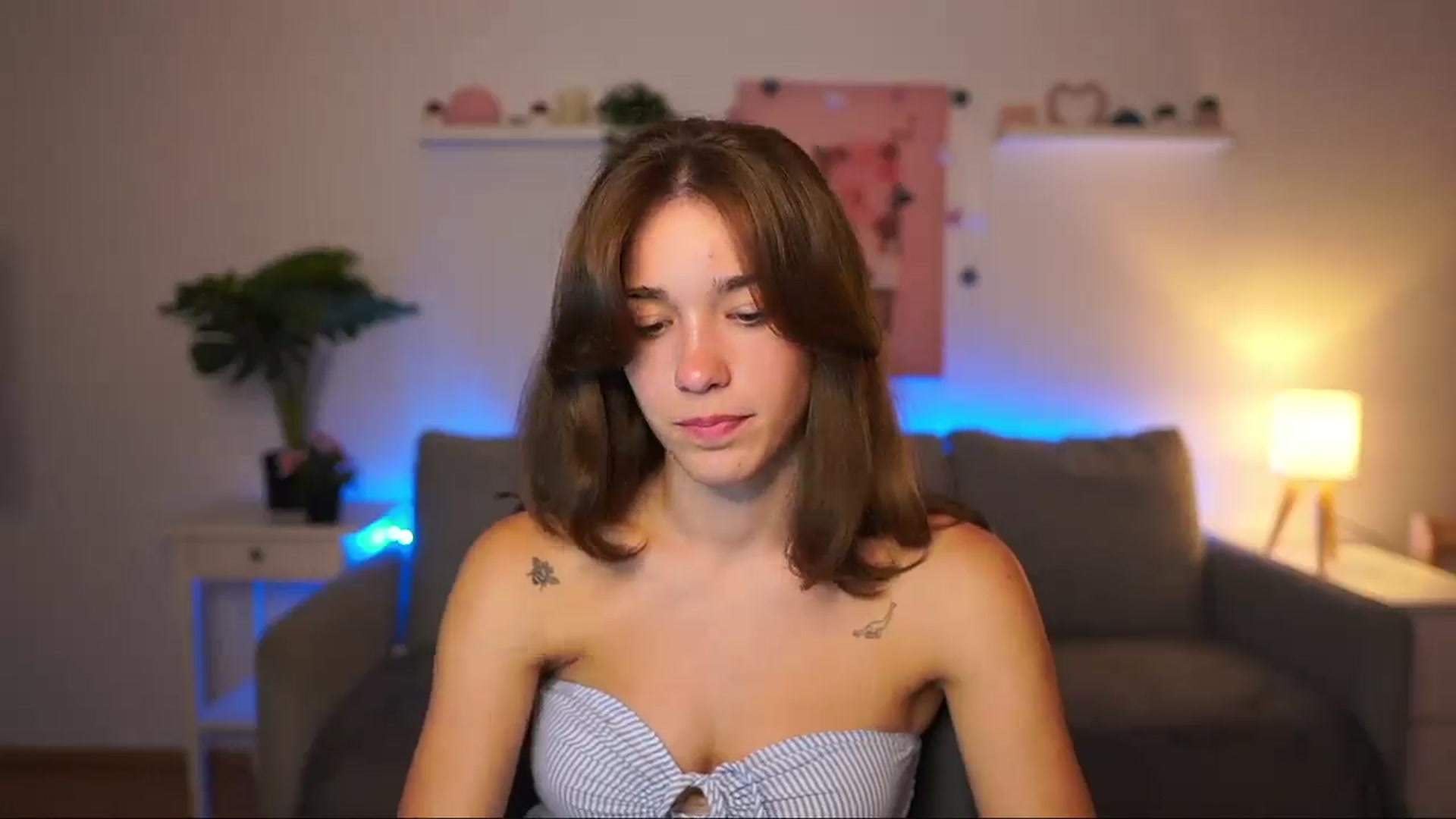 Gallery image thumbnail from Kissiecat's myfreecams stream on, 08/05/2025, 19:09 image 4 of 20