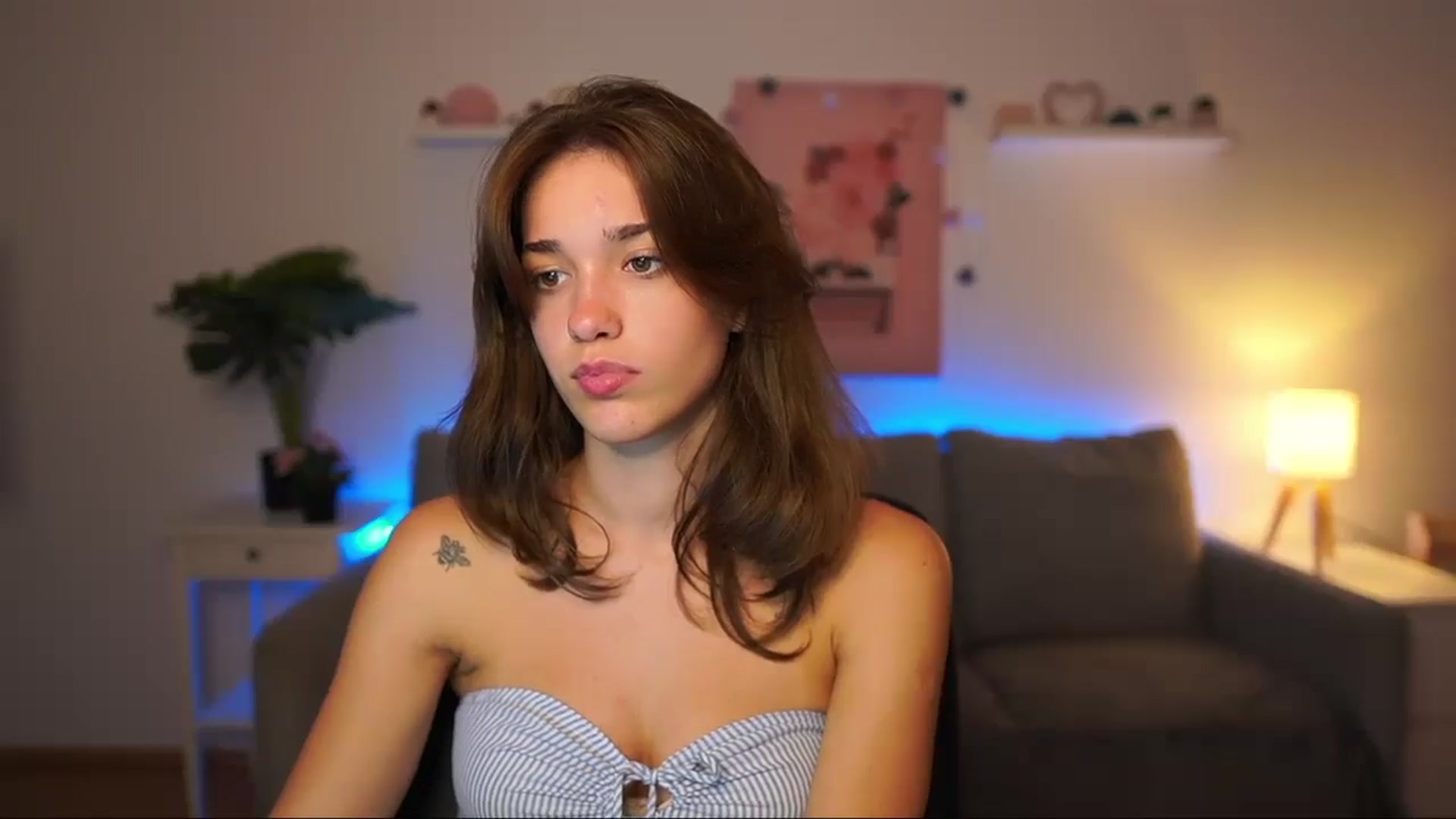 Gallery image thumbnail from Kissiecat's myfreecams stream on, 08/05/2025, 21:07 image 10 of 20
