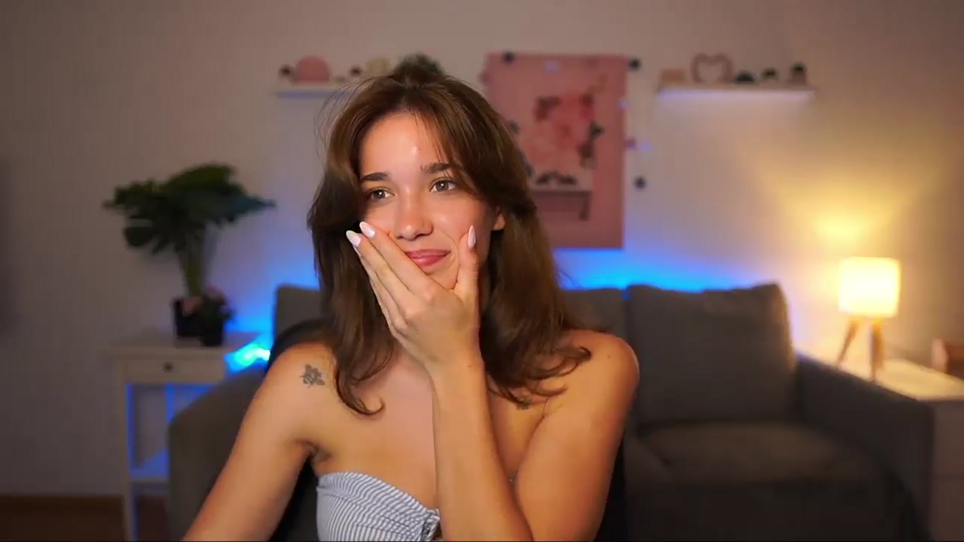 Gallery image thumbnail from Kissiecat's myfreecams stream on, 08/05/2025, 22:35 image 3 of 20