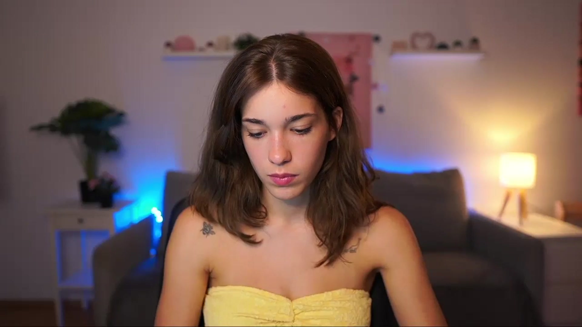 Gallery image thumbnail from Kissiecat's myfreecams stream on, 08/06/2025, 18:31 image 7 of 20