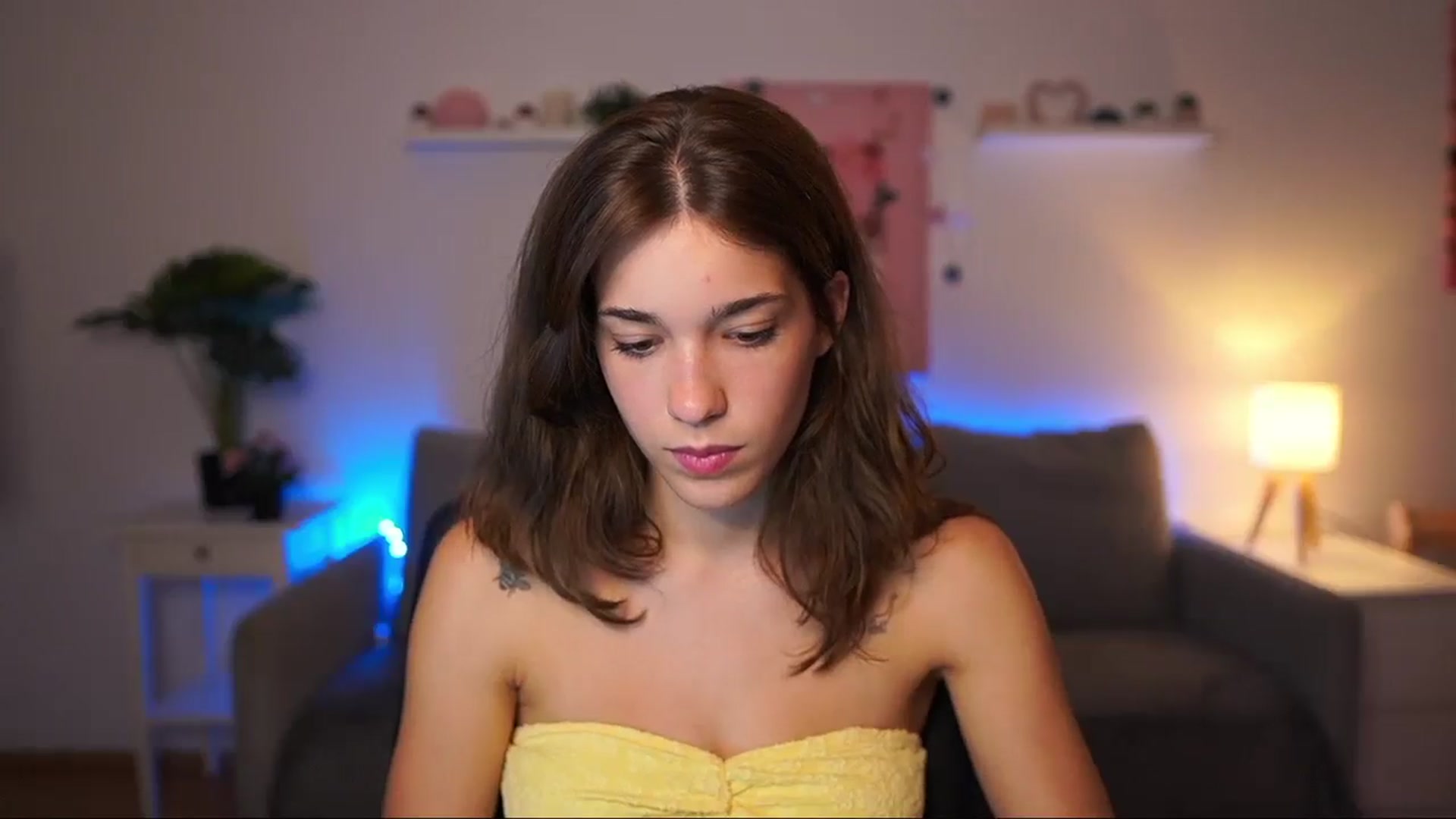Gallery image thumbnail from Kissiecat's myfreecams stream on, 08/06/2025, 18:31 image 8 of 20