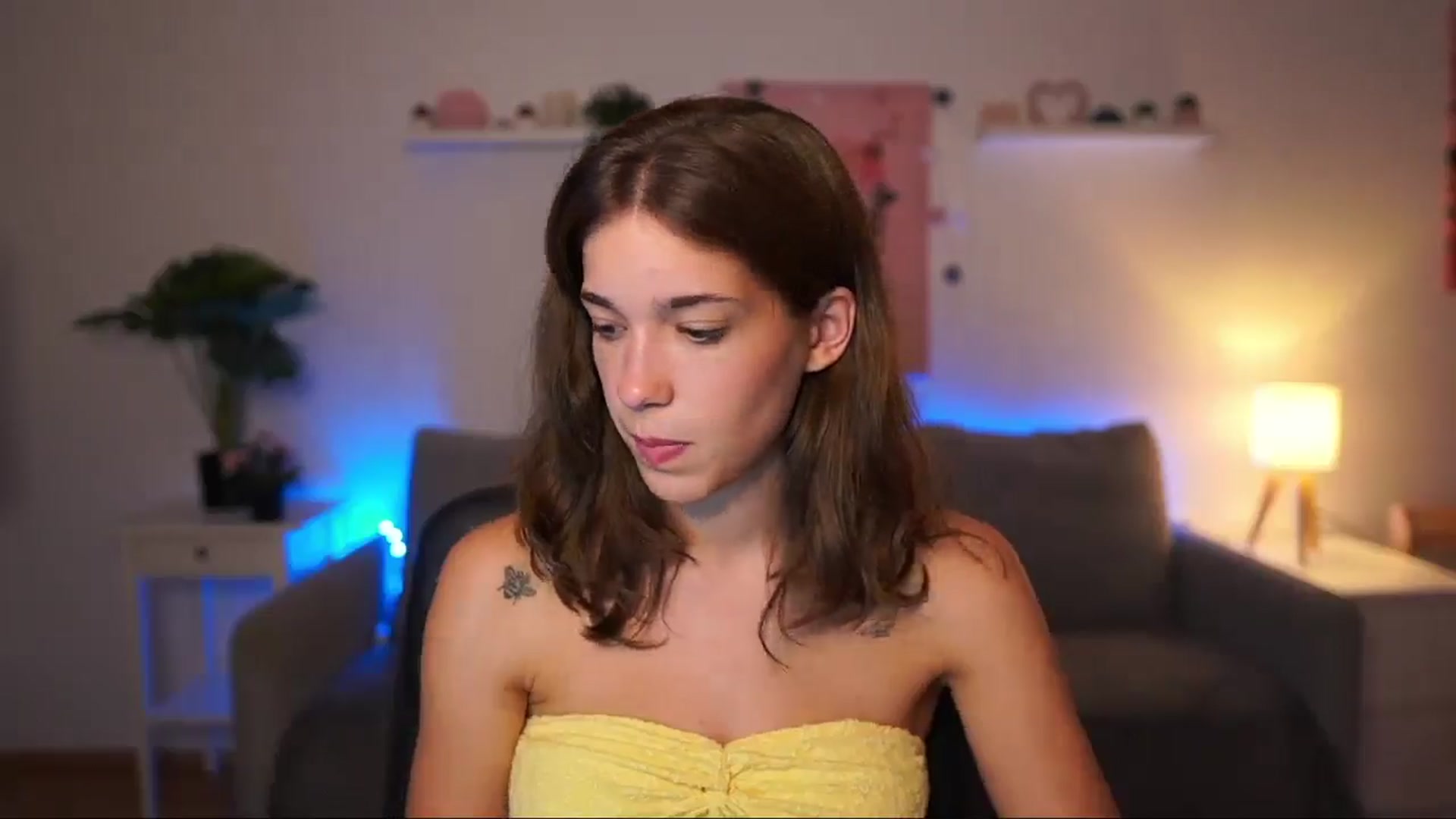 Gallery image thumbnail from Kissiecat's myfreecams stream on, 08/06/2025, 20:26 image 20 of 20