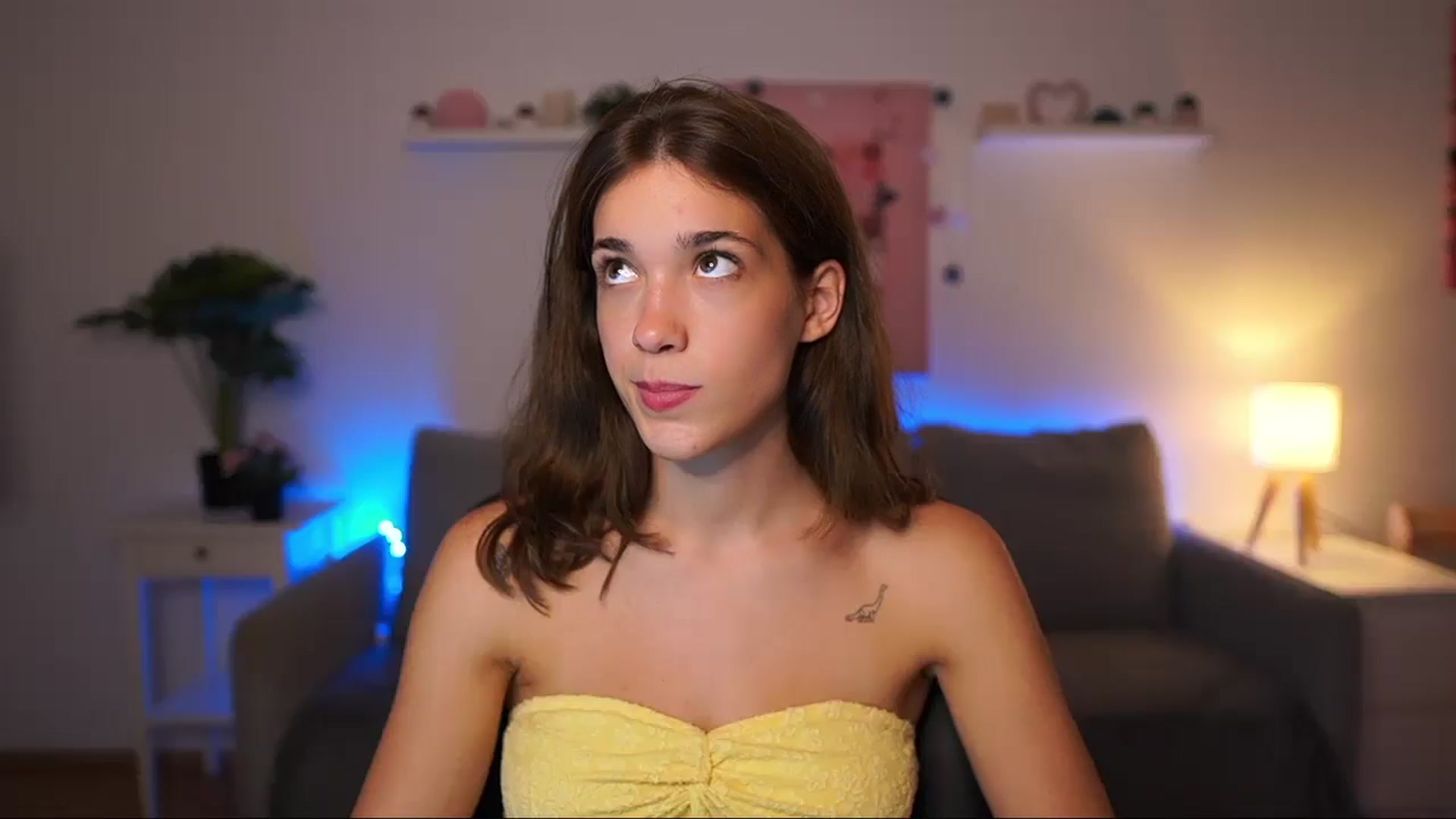 Gallery image thumbnail from Kissiecat's myfreecams stream on, 08/06/2025, 20:26 image 12 of 20