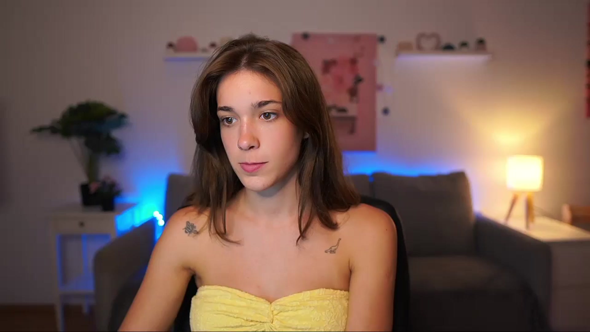 Gallery image thumbnail from Kissiecat's myfreecams stream on, 08/06/2025, 22:11 image 1 of 20