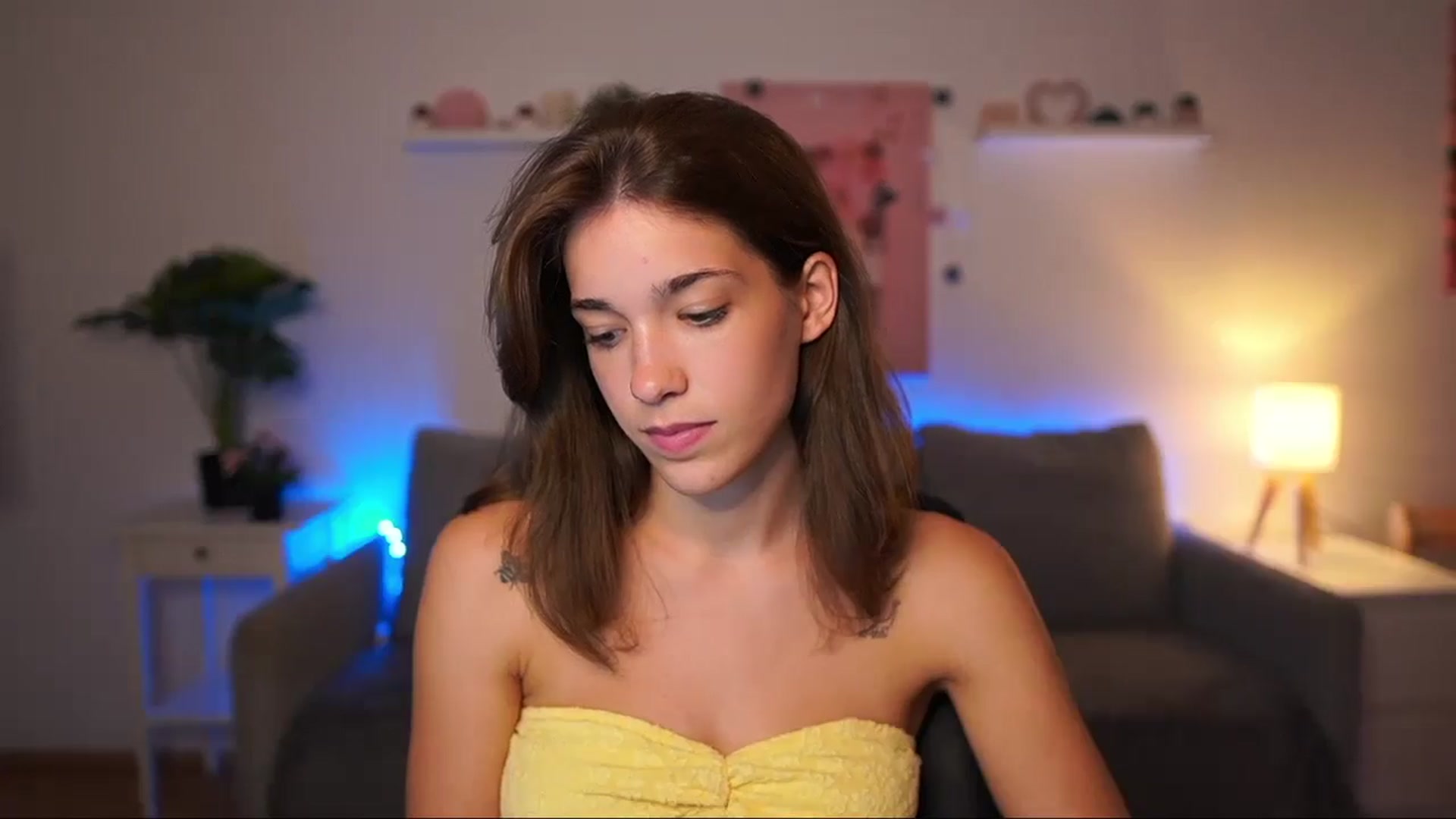 Gallery image thumbnail from Kissiecat's myfreecams stream on, 08/06/2025, 22:11 image 7 of 20