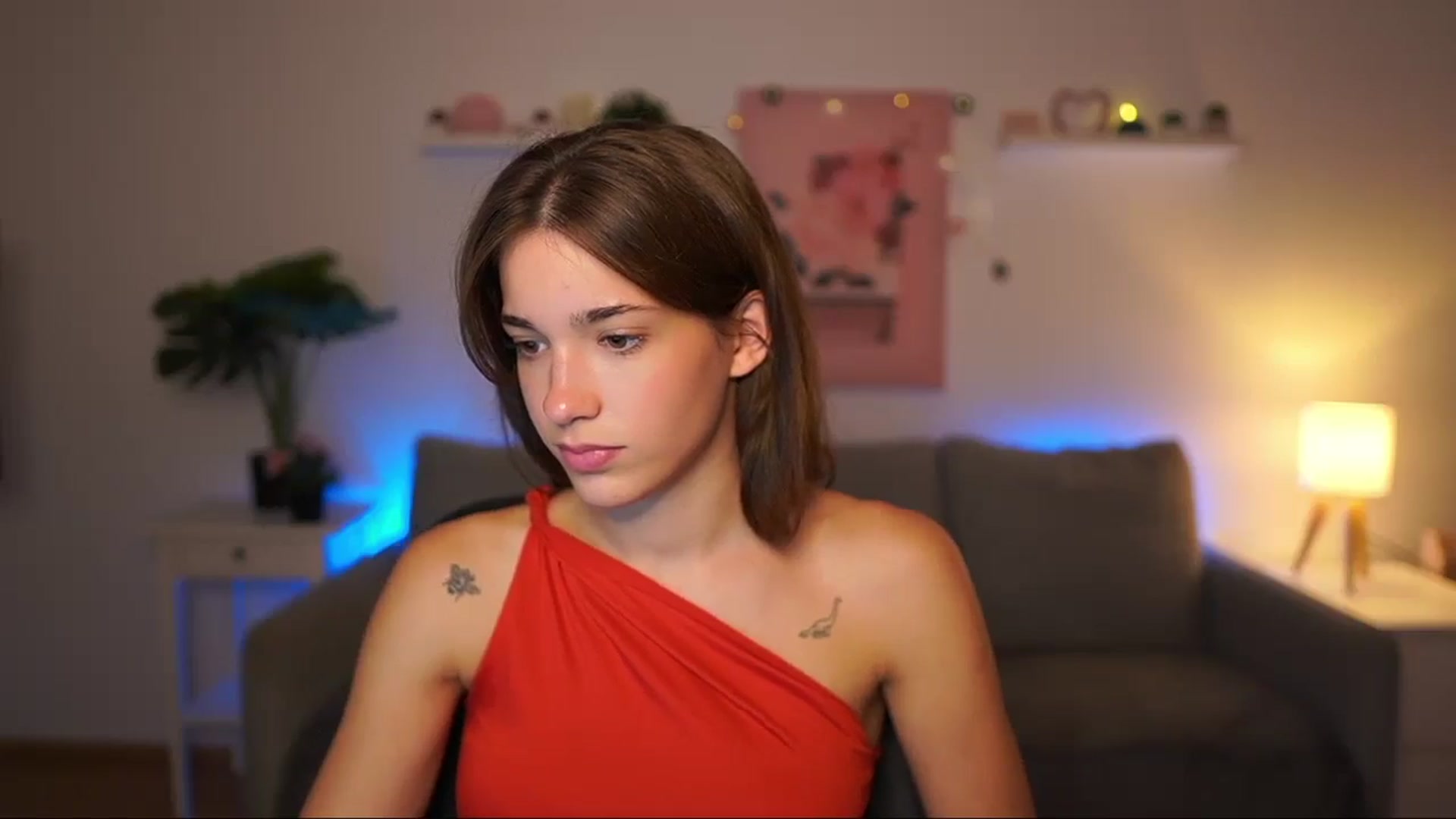 Gallery image thumbnail from Kissiecat's myfreecams stream on, 08/07/2025, 18:23 image 15 of 20