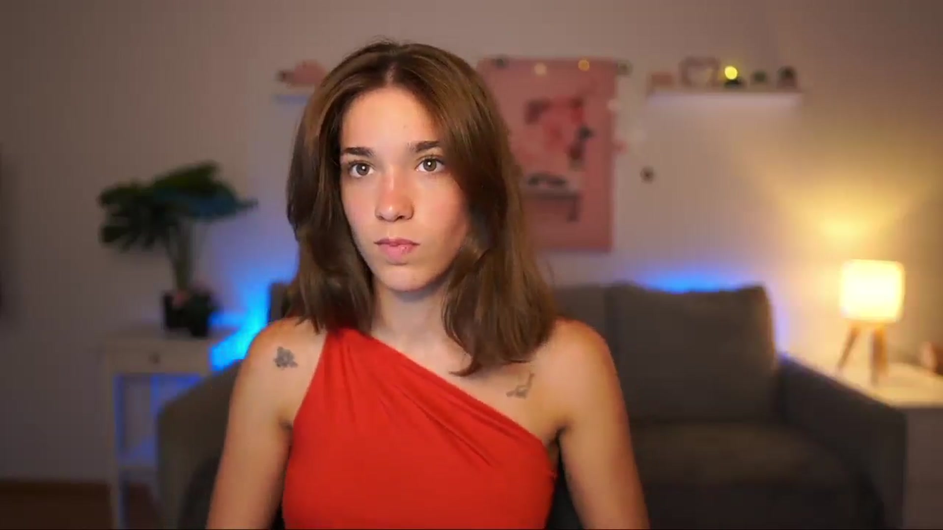 Gallery image thumbnail from Kissiecat's myfreecams stream on, 08/07/2025, 18:23 image 19 of 20