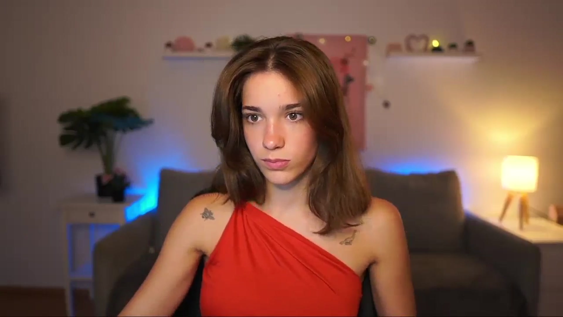 Gallery image thumbnail from Kissiecat's myfreecams stream on, 08/07/2025, 18:23 image 17 of 20