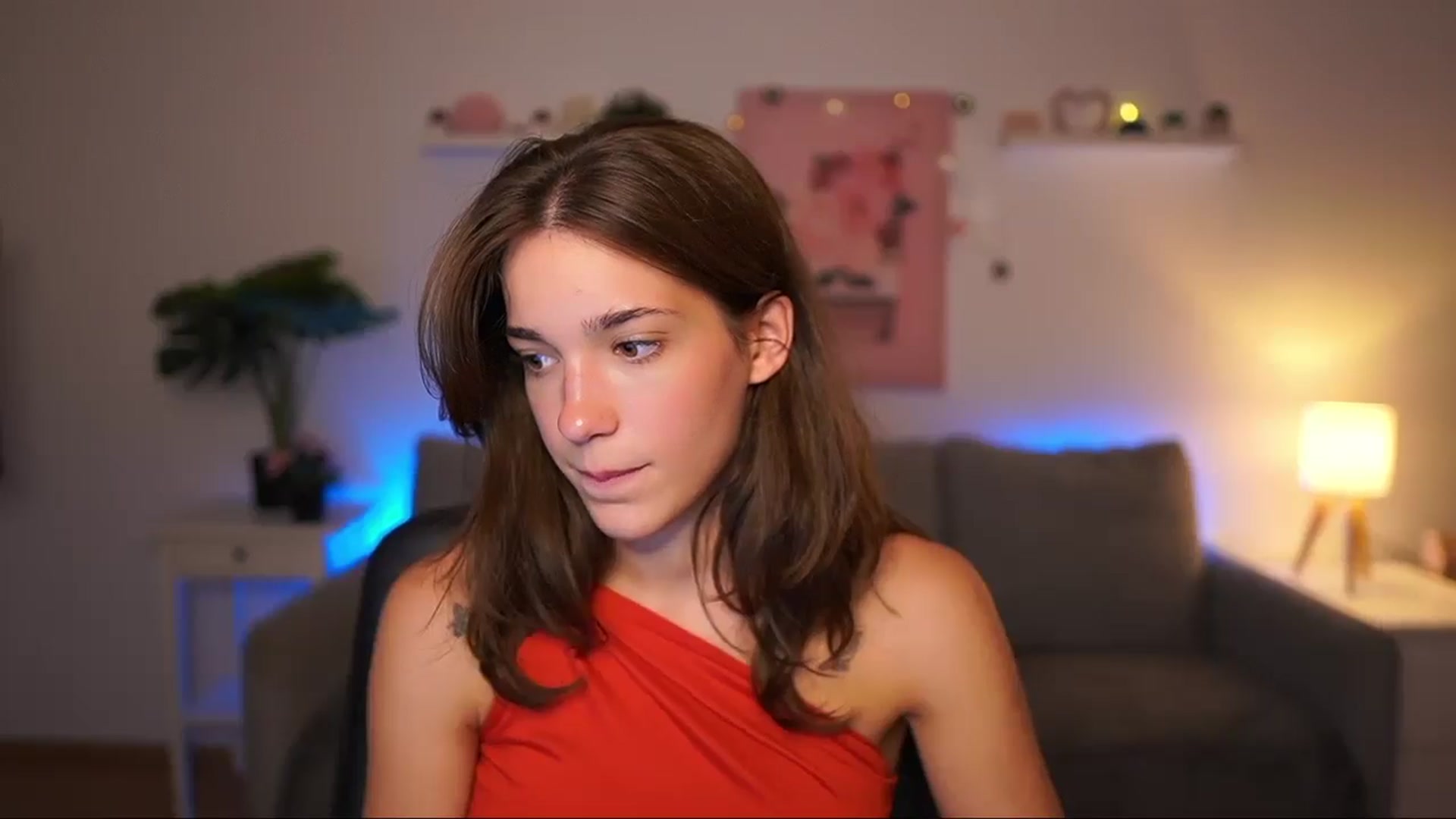 Gallery image thumbnail from Kissiecat's myfreecams stream on, 08/07/2025, 18:56 image 20 of 20