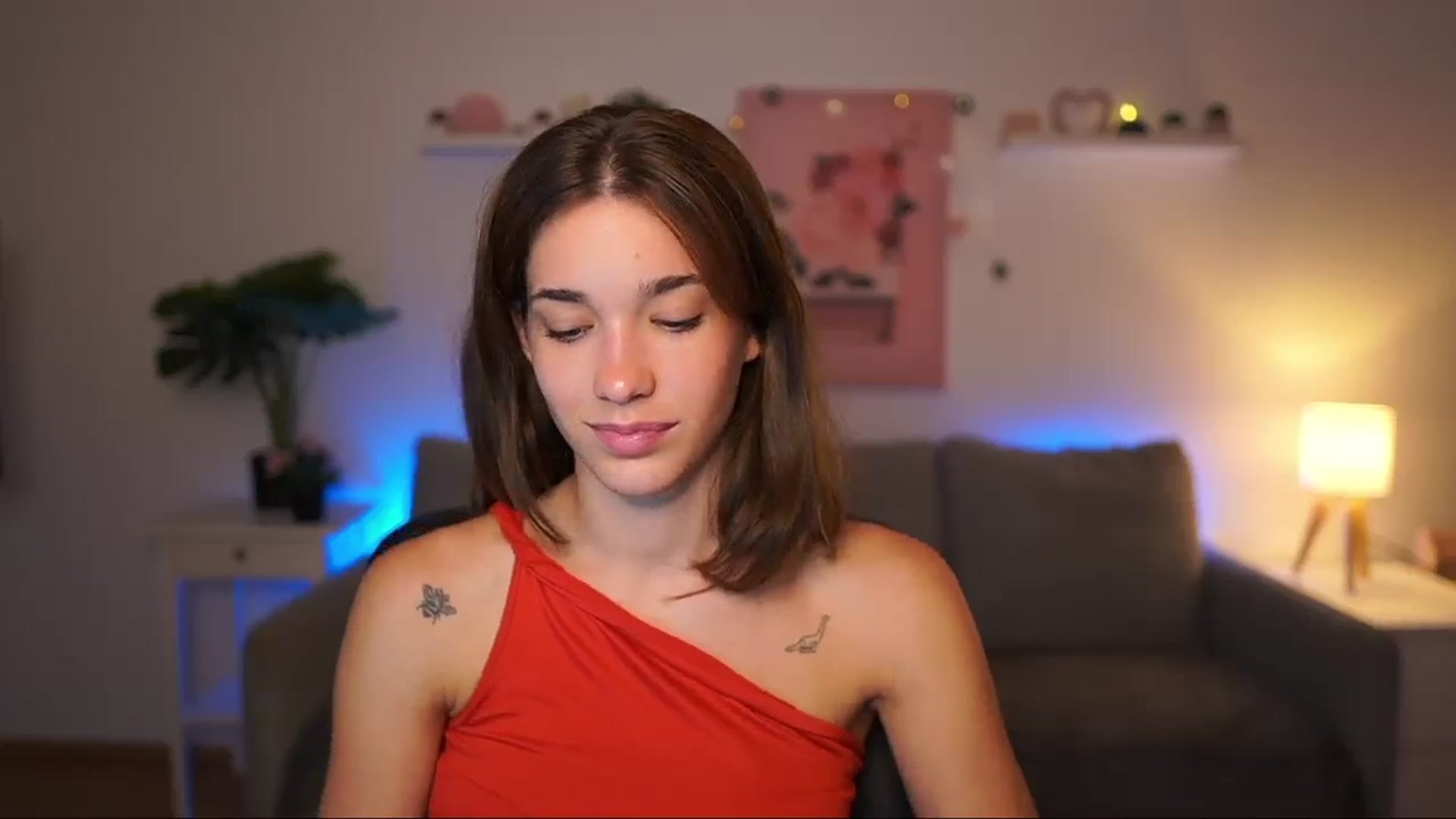 Gallery image thumbnail from Kissiecat's myfreecams stream on, 08/07/2025, 20:37 image 8 of 20
