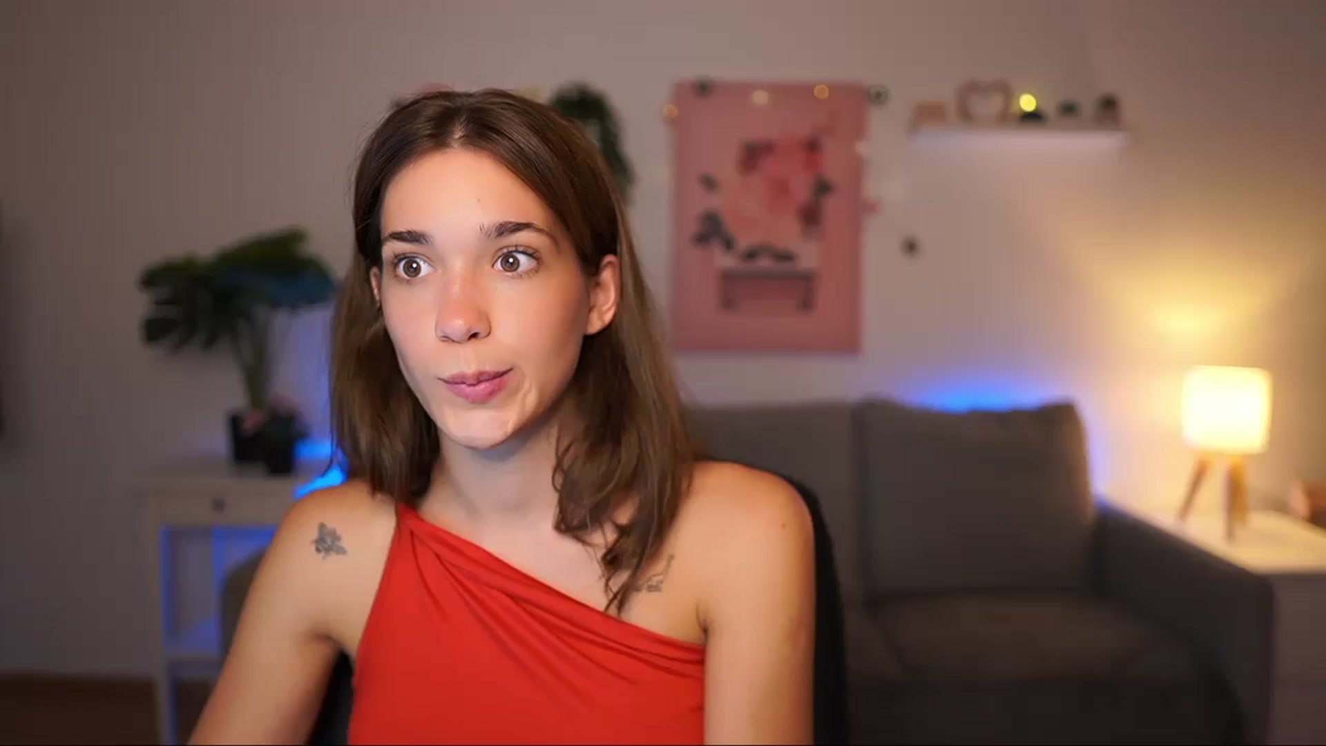 Gallery image thumbnail from Kissiecat's myfreecams stream on, 08/07/2025, 20:37 image 19 of 20