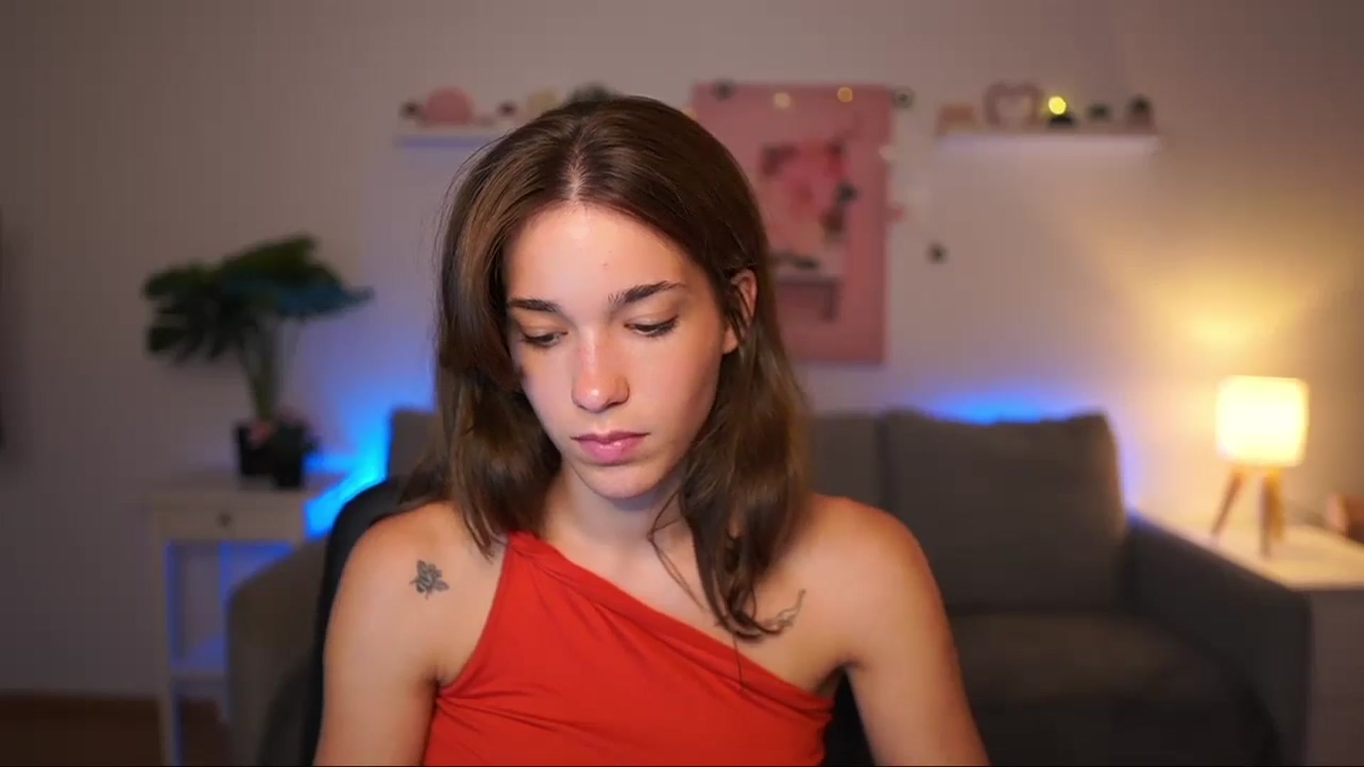 Gallery image thumbnail from Kissiecat's myfreecams stream on, 08/07/2025, 20:37 image 4 of 20