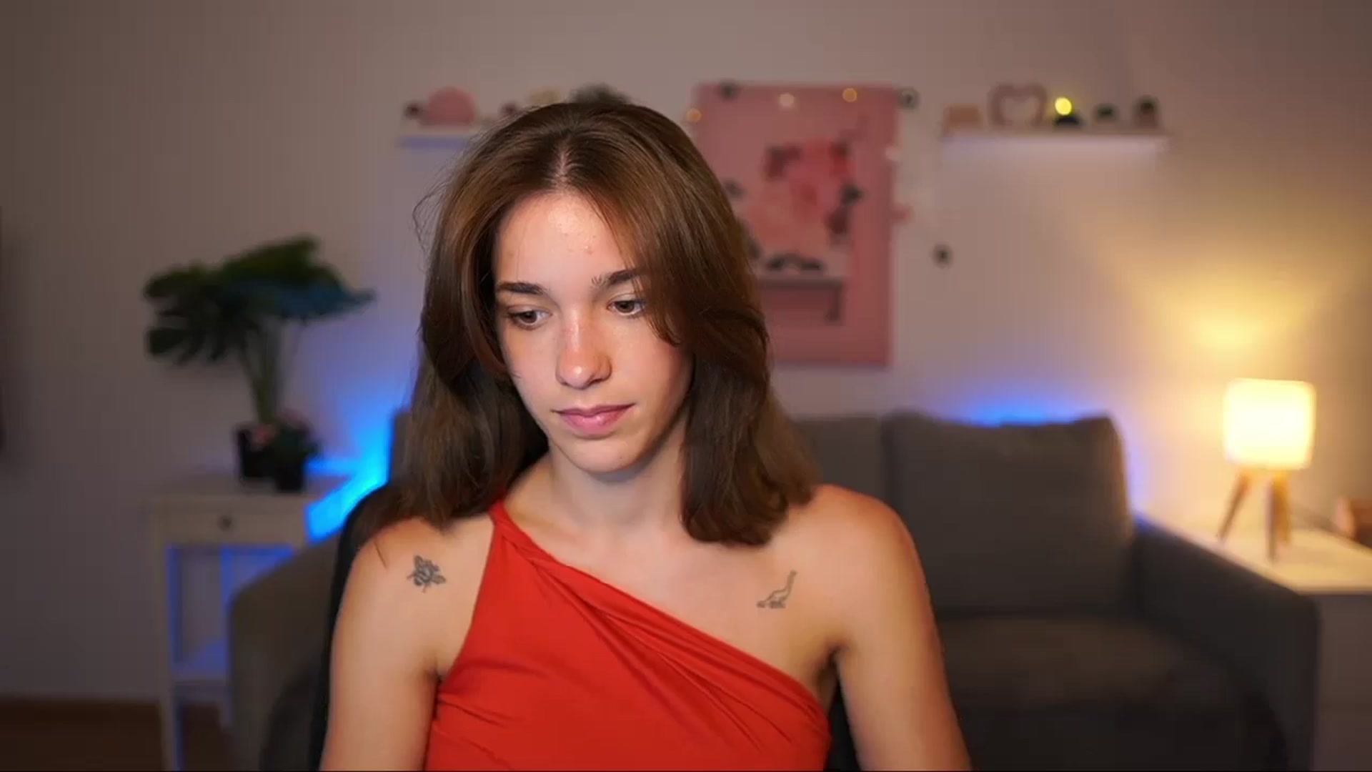 Gallery image thumbnail from Kissiecat's myfreecams stream on, 08/07/2025, 21:22 image 15 of 20