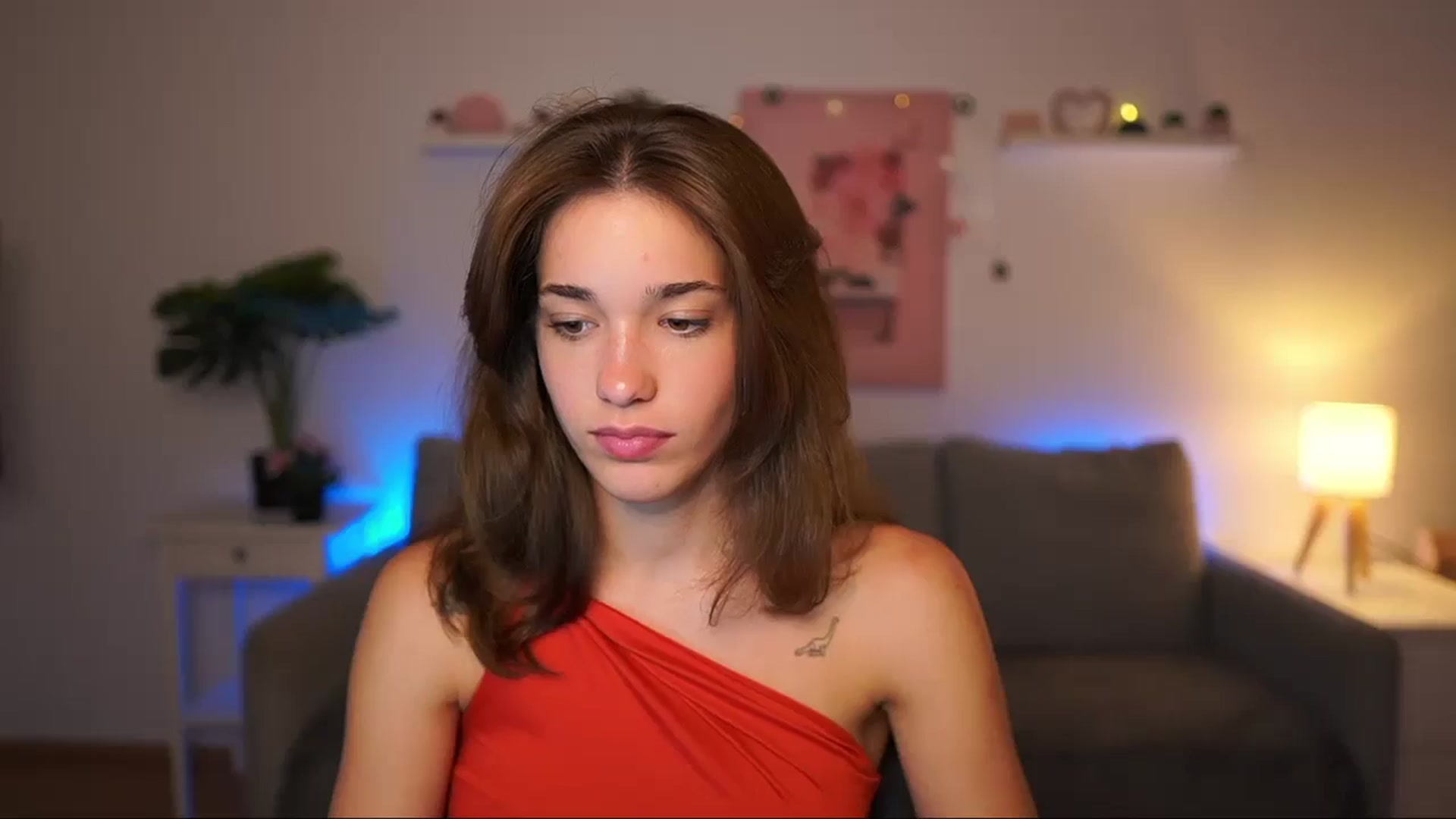 Gallery image thumbnail from Kissiecat's myfreecams stream on, 08/07/2025, 21:22 image 6 of 20
