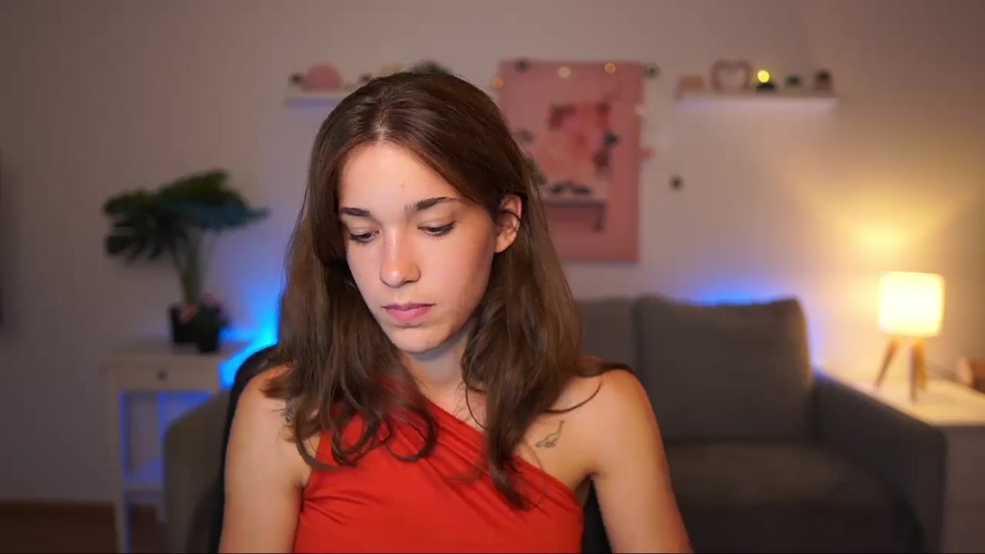Gallery image thumbnail from Kissiecat's myfreecams stream on, 08/07/2025, 22:24 image 15 of 20