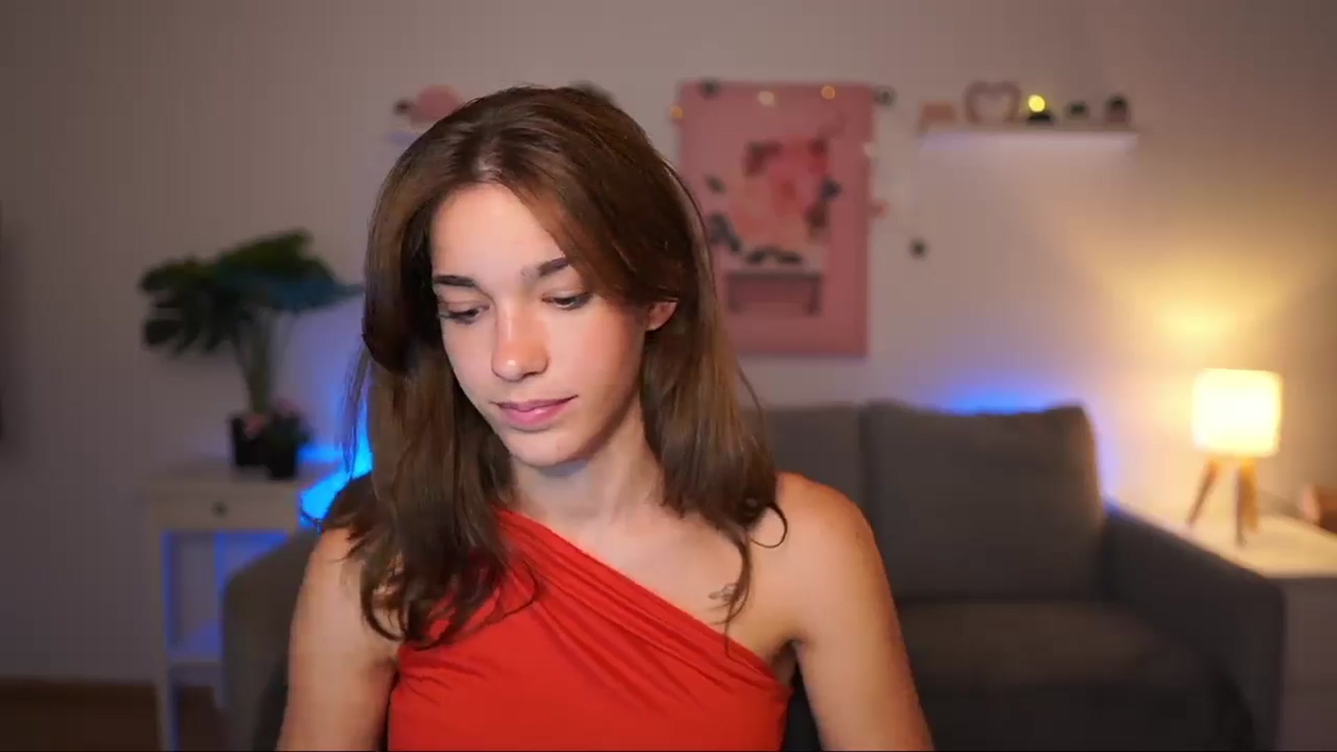Gallery image thumbnail from Kissiecat's myfreecams stream on, 08/07/2025, 22:24 image 18 of 20