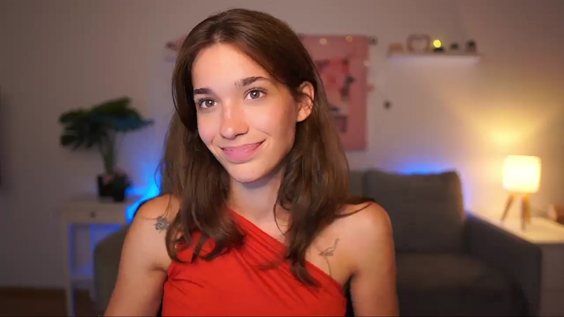 Gallery image thumbnail from Kissiecat's myfreecams stream on, 08/07/2025, 22:24 image 14 of 20