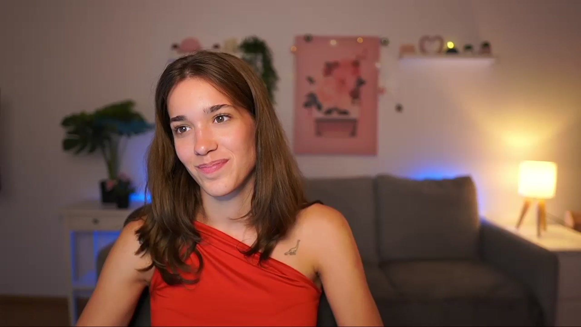 Gallery image thumbnail from Kissiecat's myfreecams stream on, 08/07/2025, 23:02 image 15 of 20