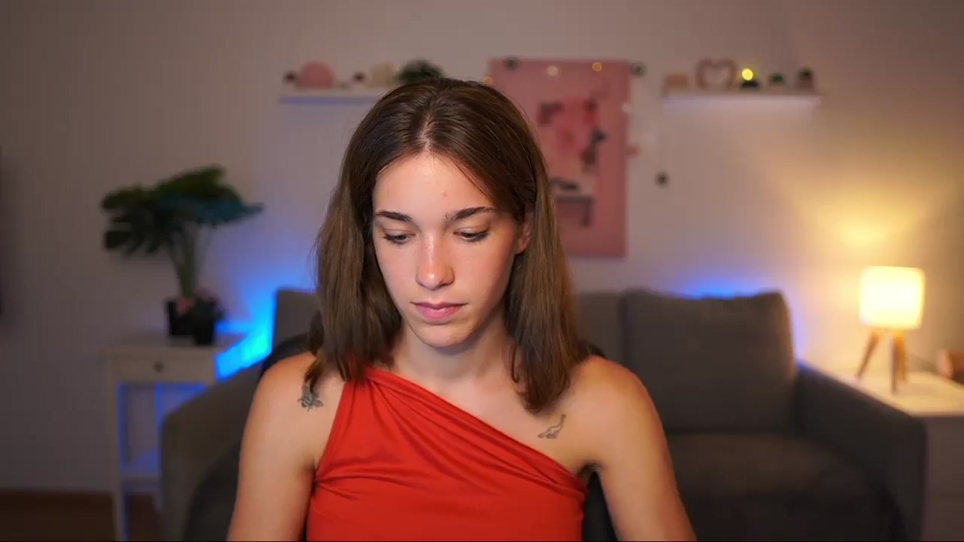 Gallery image thumbnail from Kissiecat's myfreecams stream on, 08/07/2025, 23:02 image 6 of 20