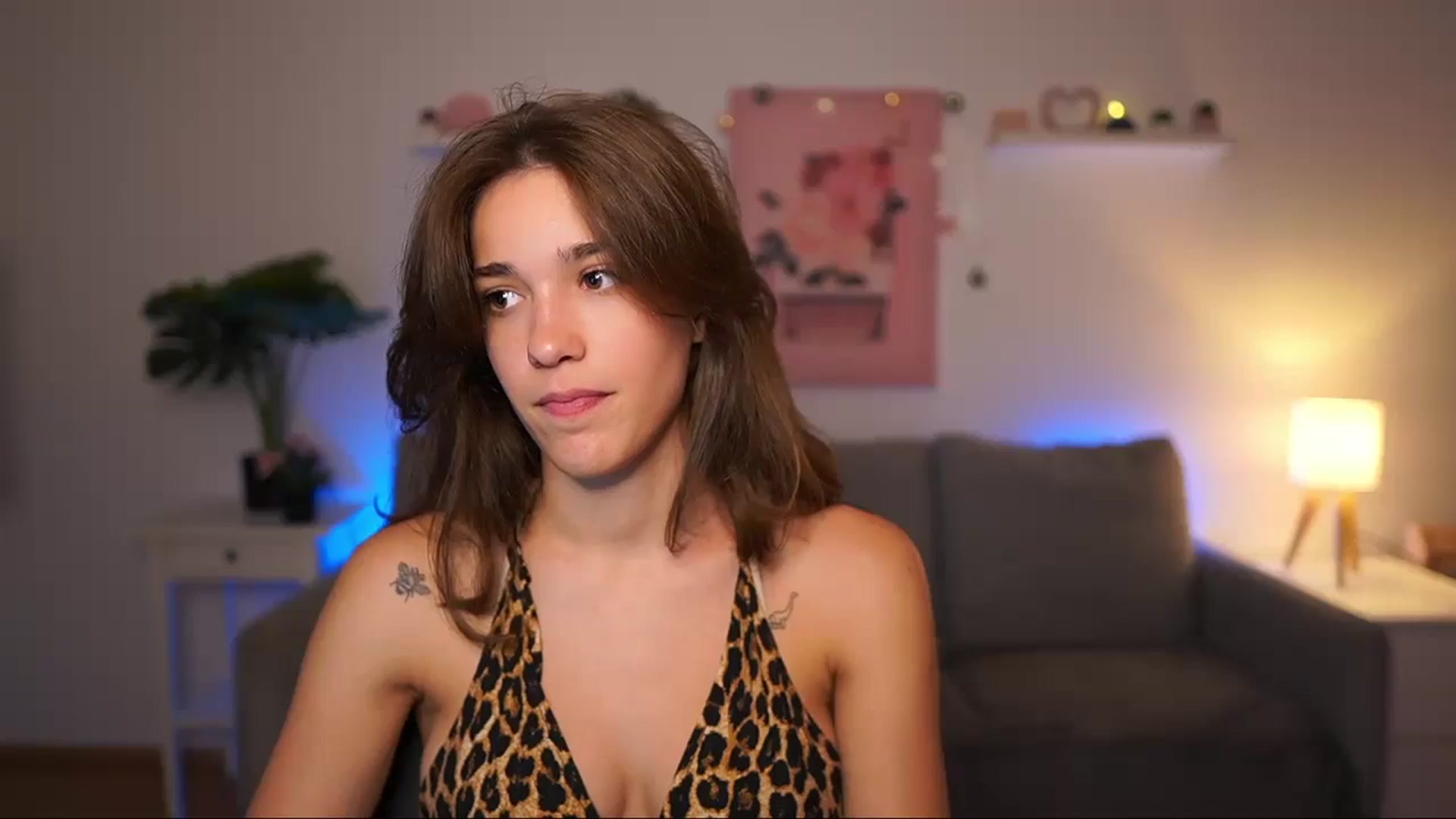 Gallery image thumbnail from Kissiecat's myfreecams stream on, 08/08/2025, 18:52 image 4 of 20