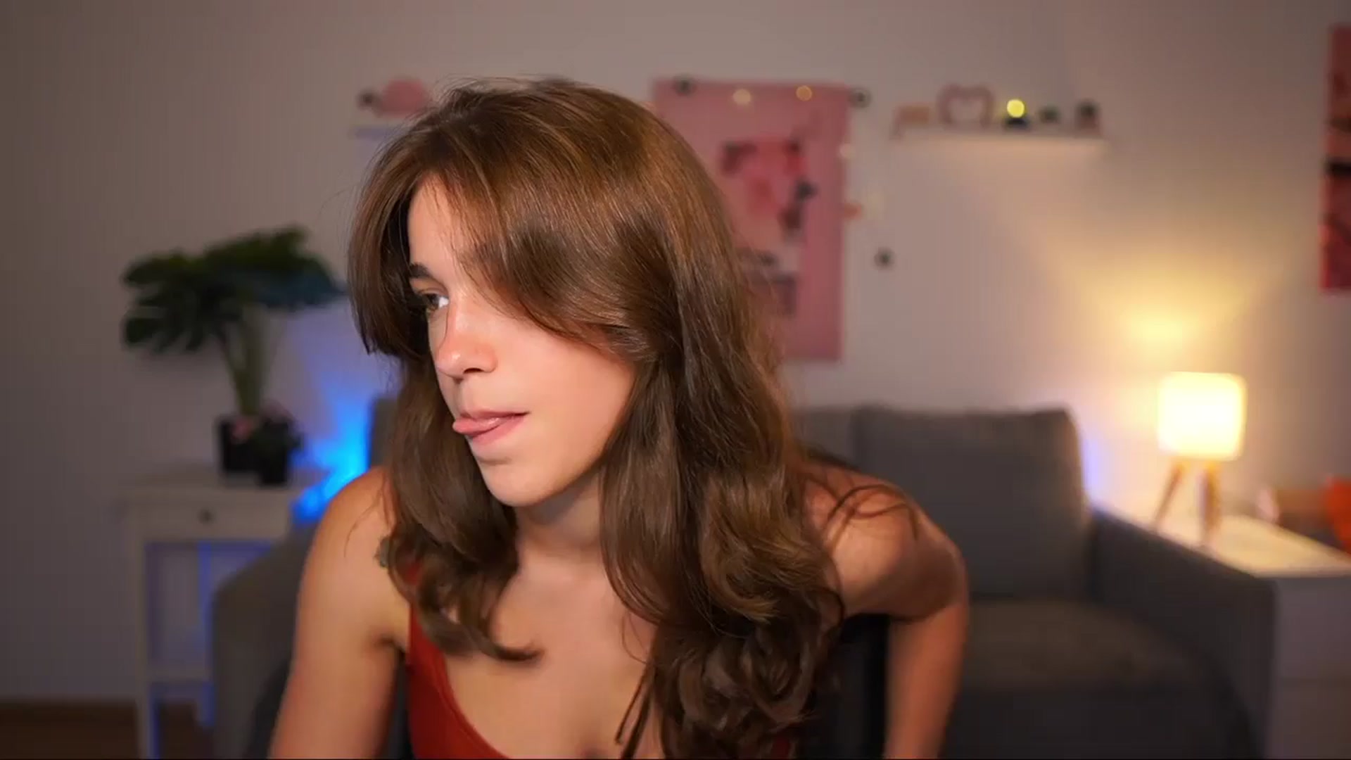 Gallery image thumbnail from Kissiecat's myfreecams stream on, 08/11/2025, 14:13 image 16 of 20