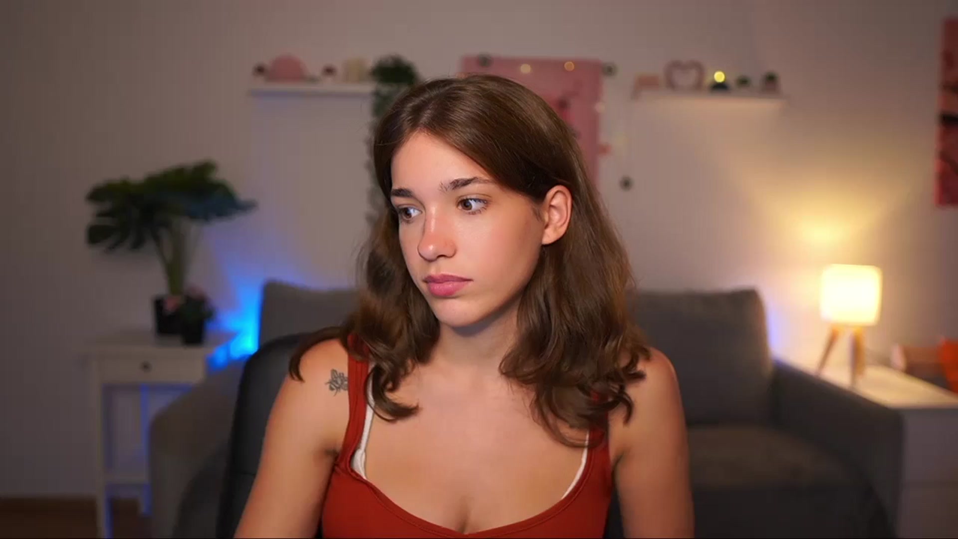 Gallery image thumbnail from Kissiecat's myfreecams stream on, 08/11/2025, 15:13 image 10 of 20