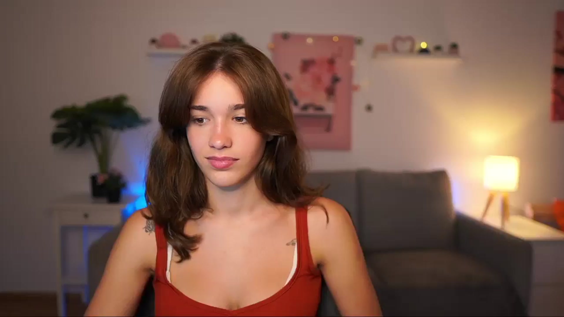 Gallery image thumbnail from Kissiecat's myfreecams stream on, 08/11/2025, 15:13 image 12 of 20
