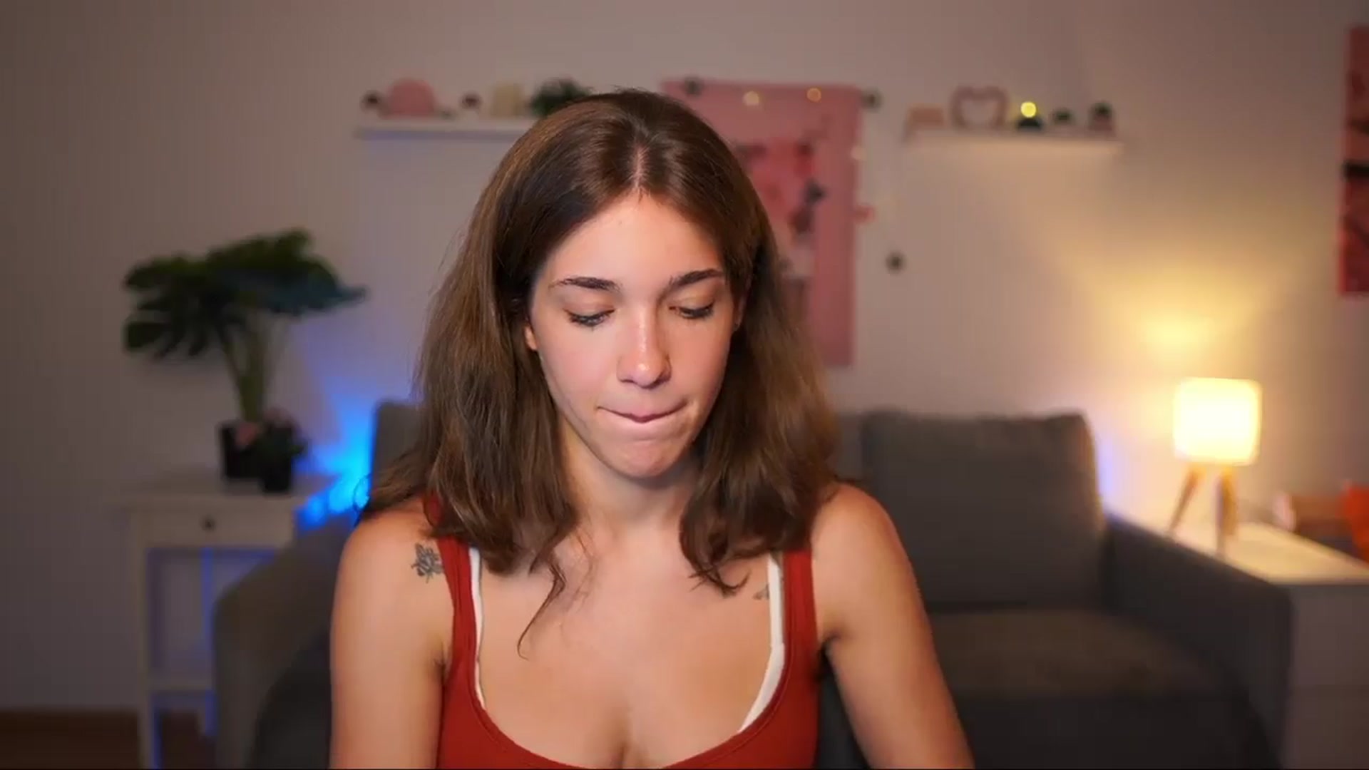 Gallery image thumbnail from Kissiecat's myfreecams stream on, 08/11/2025, 17:32 image 14 of 20