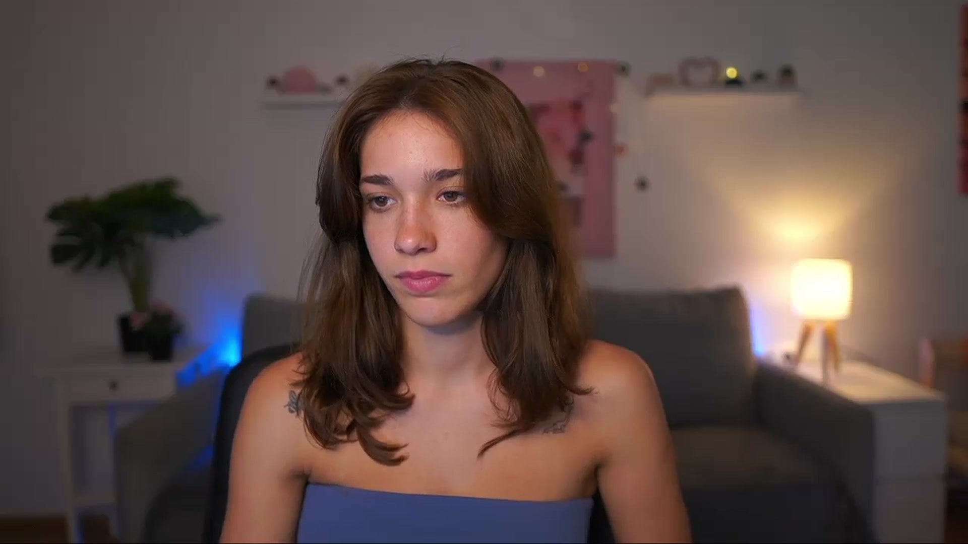 Gallery image thumbnail from Kissiecat's myfreecams stream on, 08/12/2025, 16:09 image 15 of 20