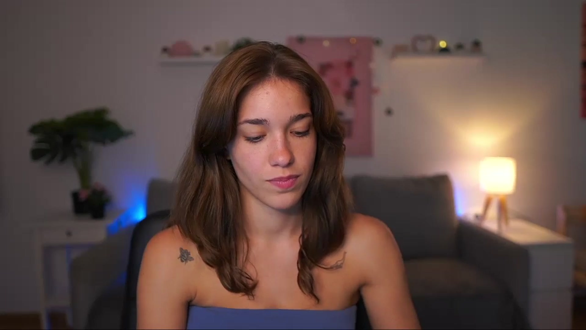 Gallery image thumbnail from Kissiecat's myfreecams stream on, 08/12/2025, 16:09 image 7 of 20