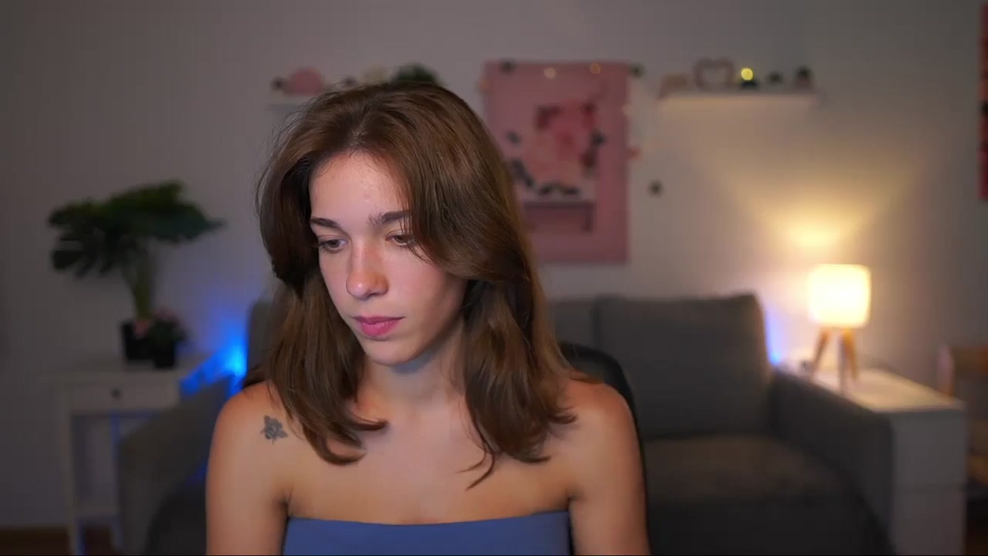 Gallery image thumbnail from Kissiecat's myfreecams stream on, 08/12/2025, 17:26 image 6 of 20