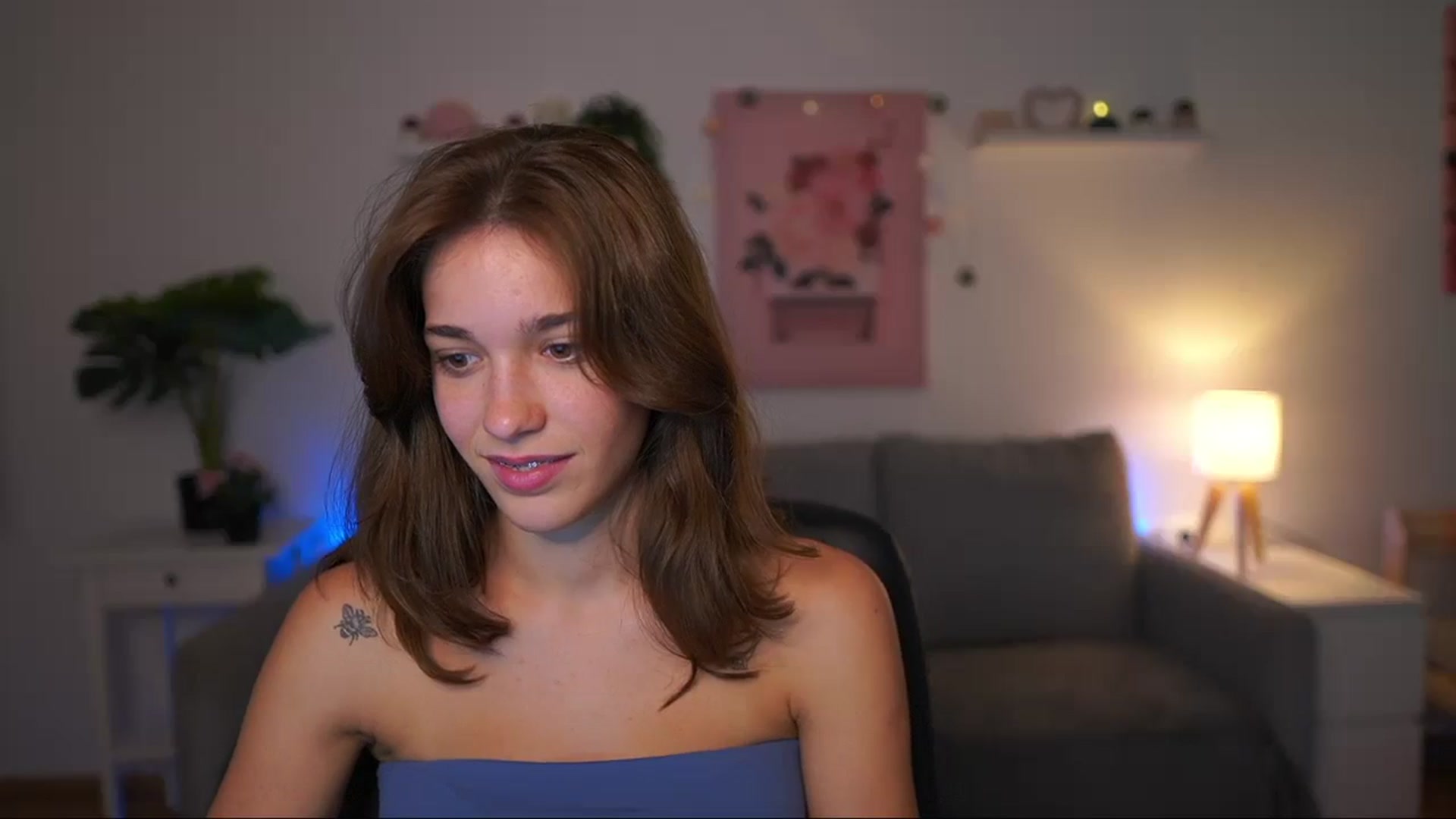 Gallery image thumbnail from Kissiecat's myfreecams stream on, 08/12/2025, 17:26 image 7 of 20