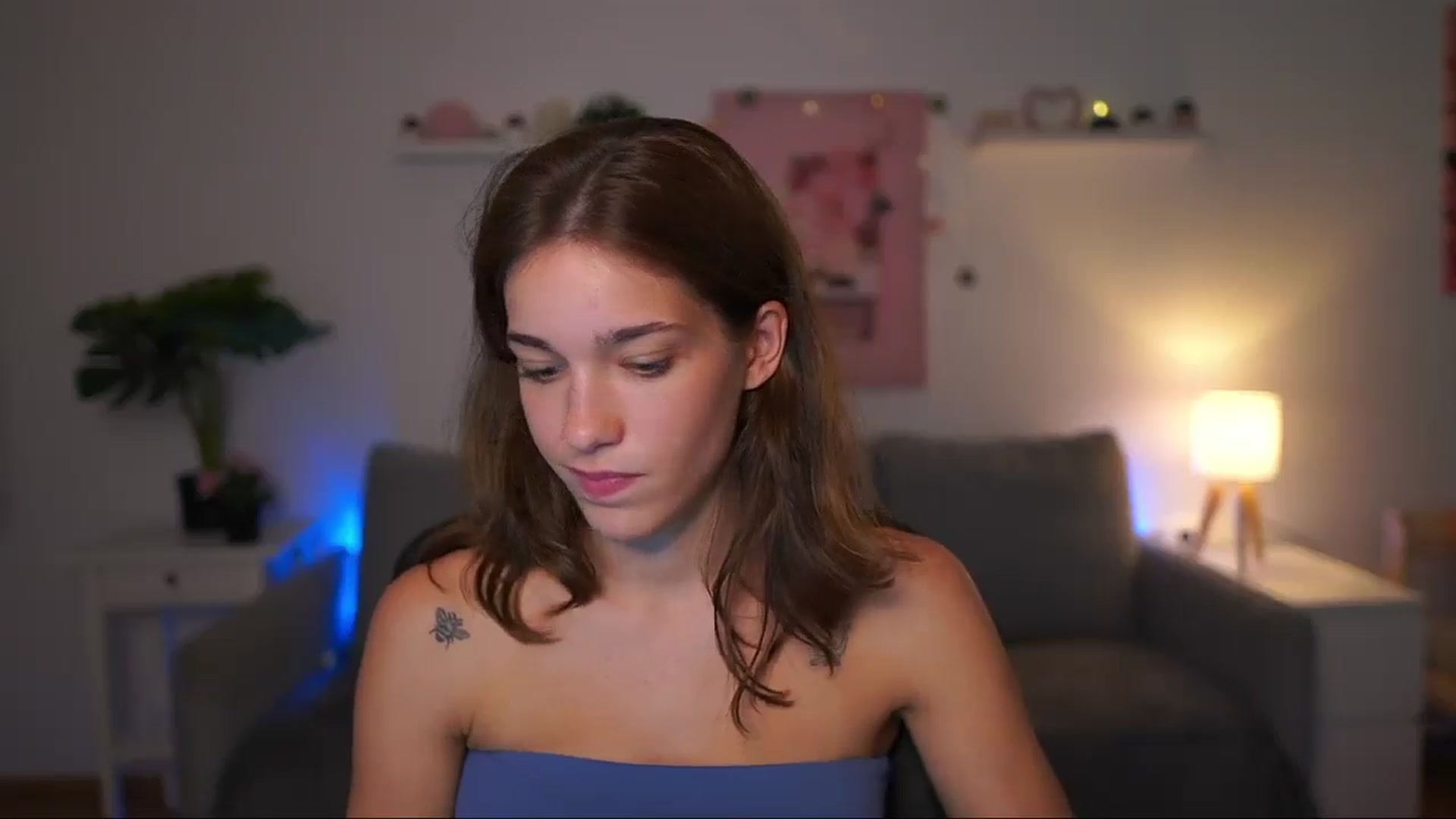 Gallery image thumbnail from Kissiecat's myfreecams stream on, 08/12/2025, 17:26 image 9 of 20