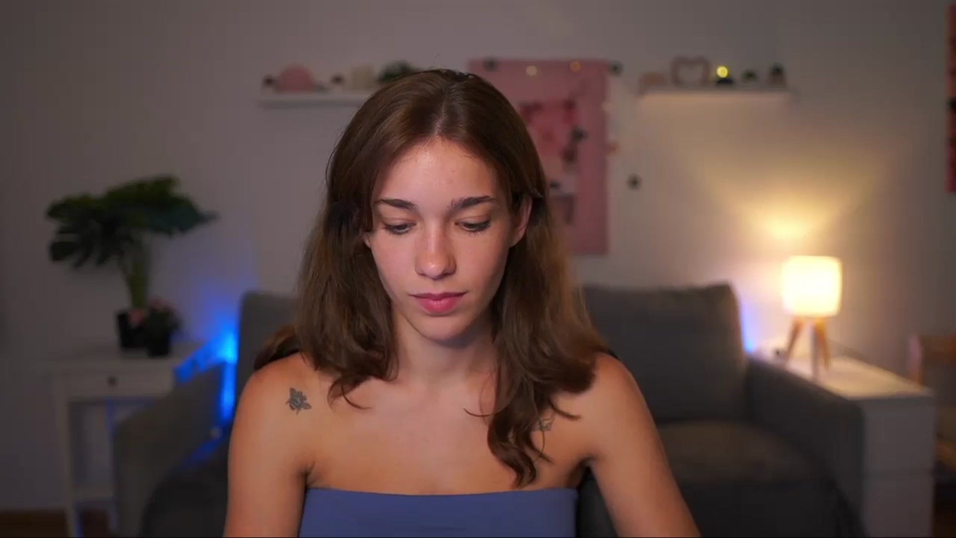 Gallery image thumbnail from Kissiecat's myfreecams stream on, 08/12/2025, 17:26 image 15 of 20