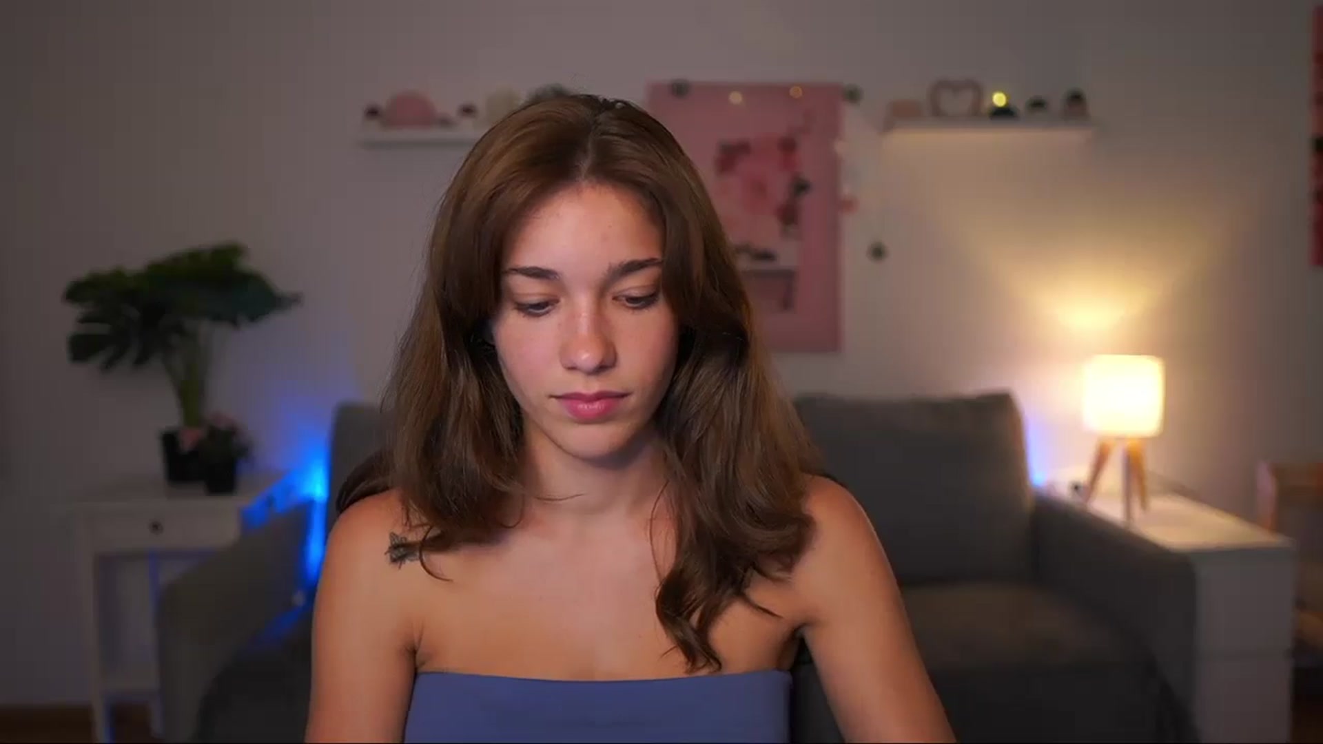 Gallery image thumbnail from Kissiecat's myfreecams stream on, 08/12/2025, 17:26 image 14 of 20