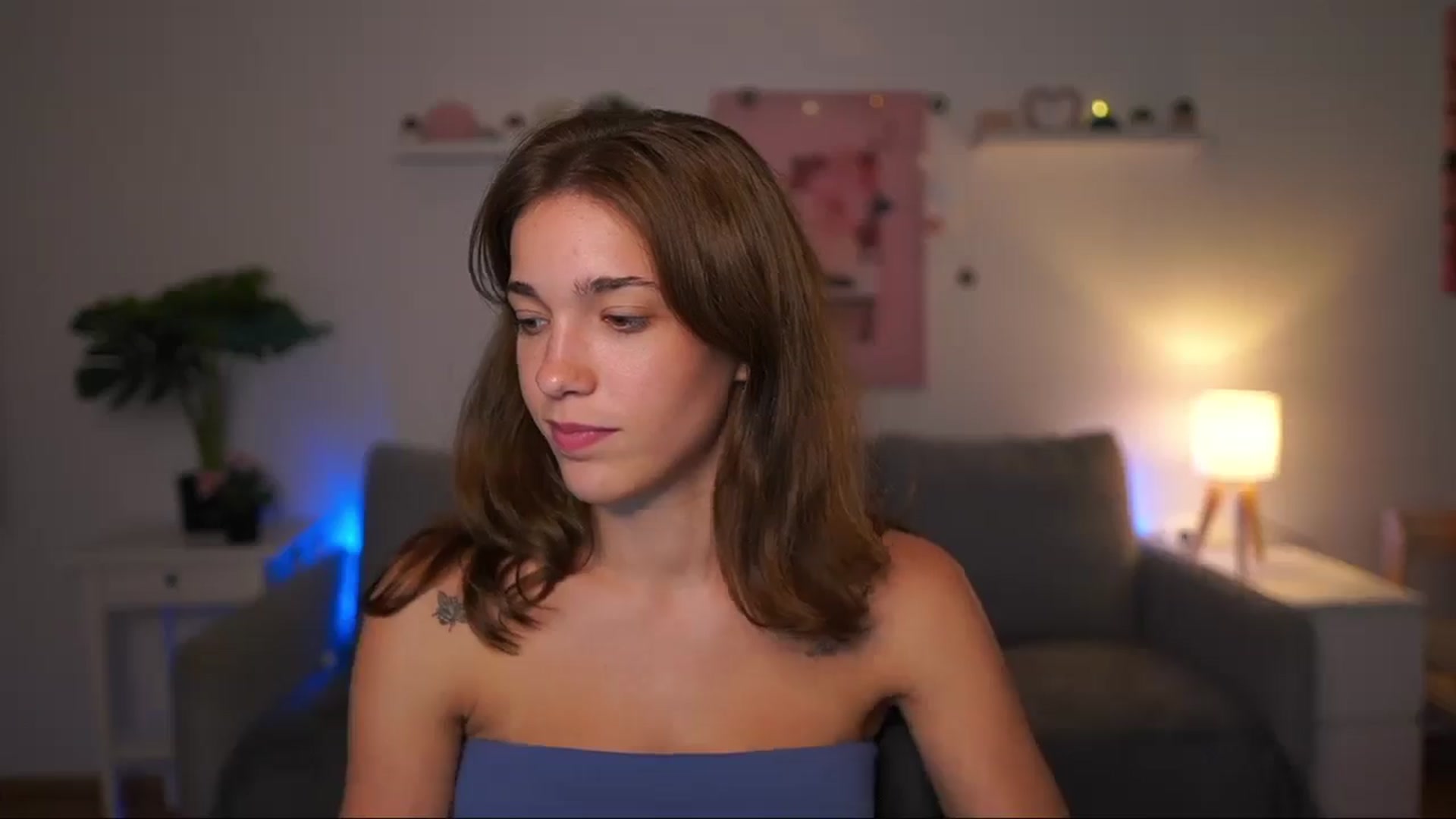 Gallery image thumbnail from Kissiecat's myfreecams stream on, 08/12/2025, 17:26 image 19 of 20