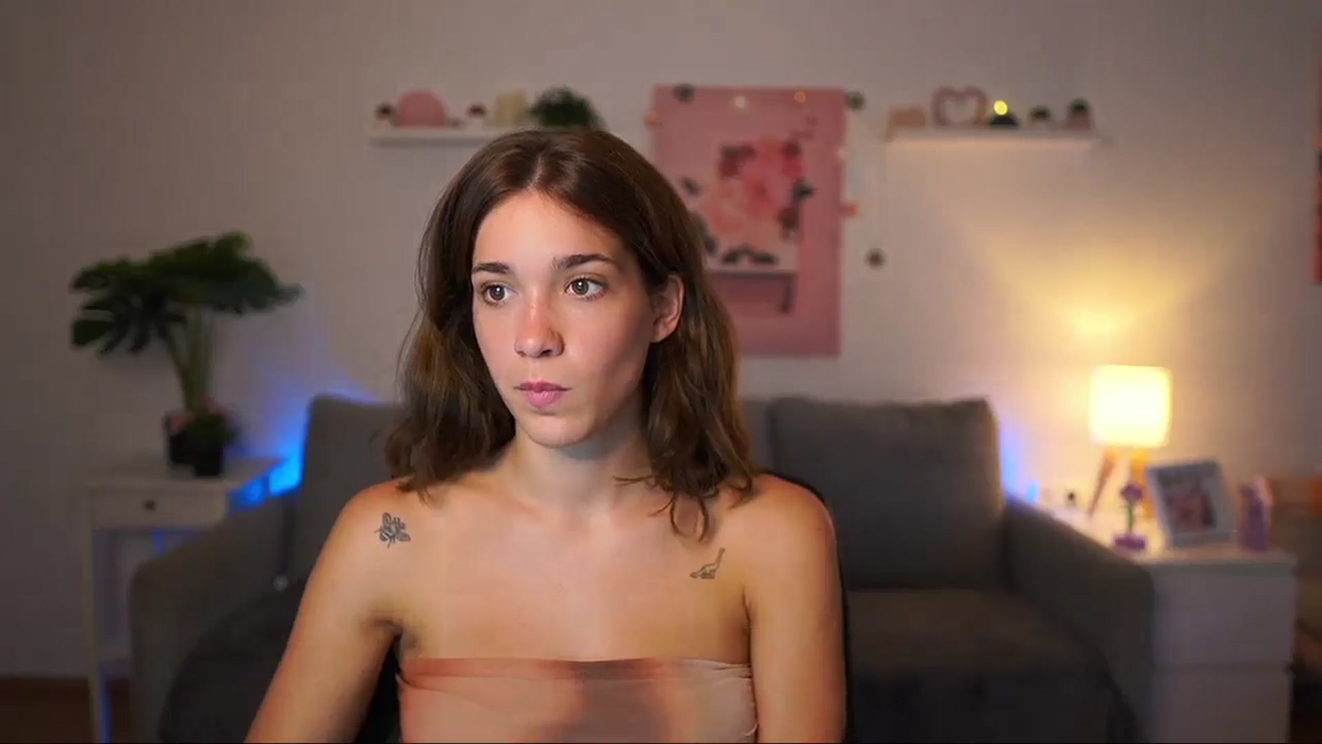 Gallery image thumbnail from Kissiecat's myfreecams stream on, 08/13/2025, 14:03 image 6 of 20