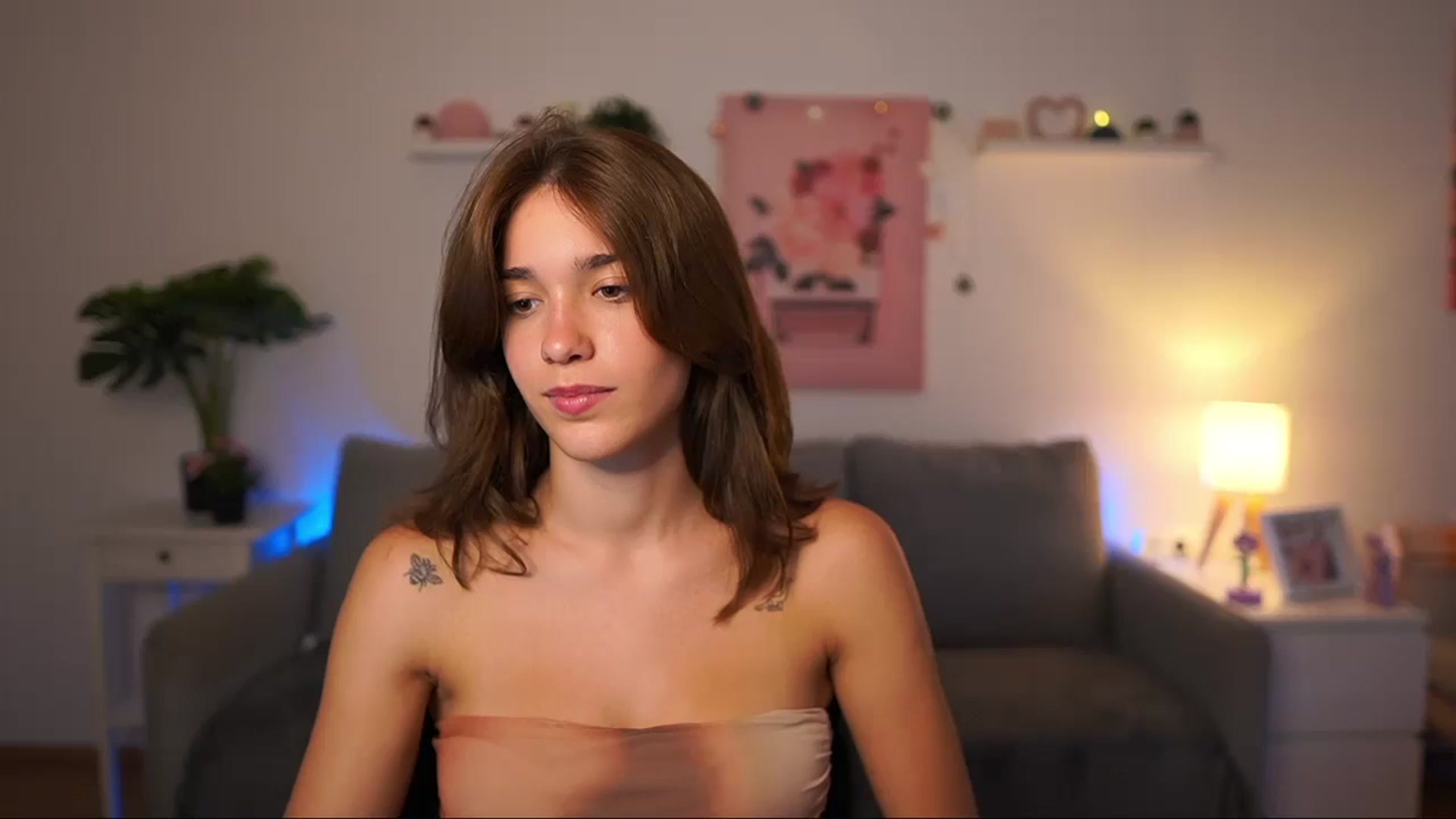 Gallery image thumbnail from Kissiecat's myfreecams stream on, 08/13/2025, 15:06 image 2 of 20