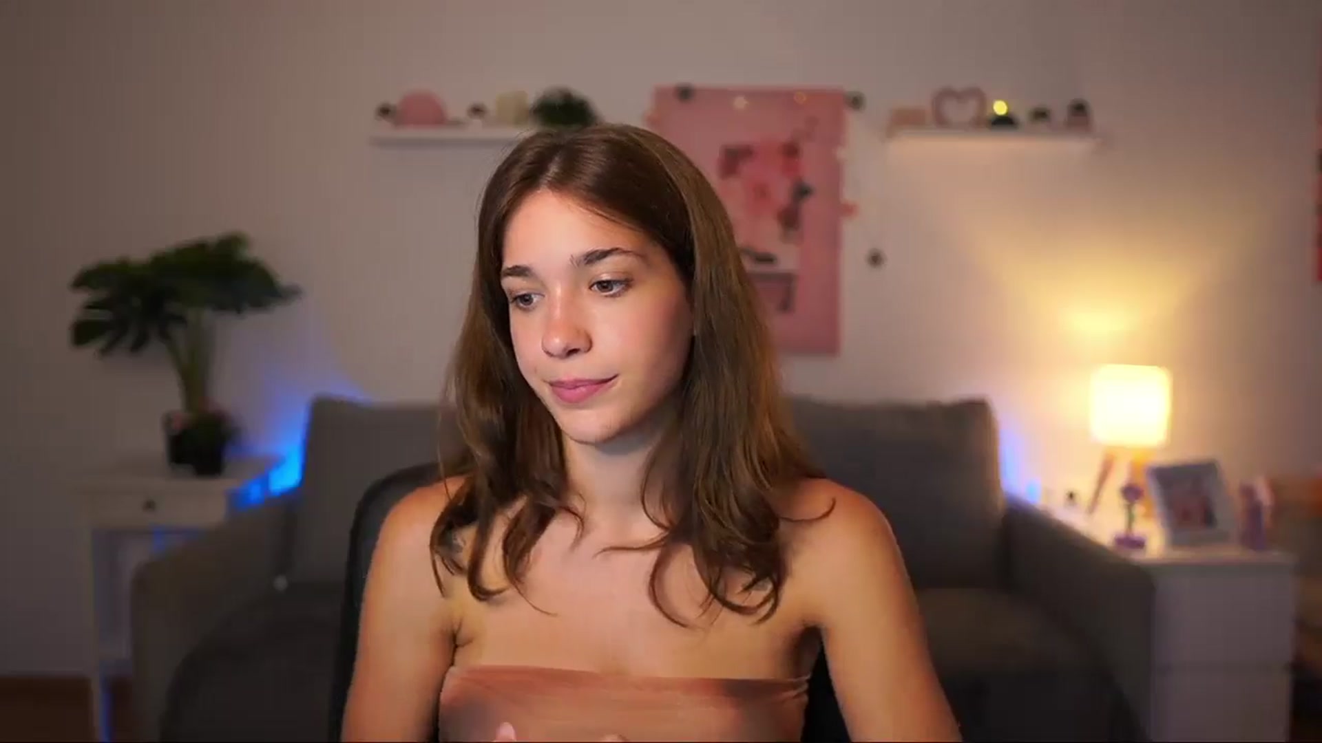 Gallery image thumbnail from Kissiecat's myfreecams stream on, 08/13/2025, 16:11 image 19 of 20