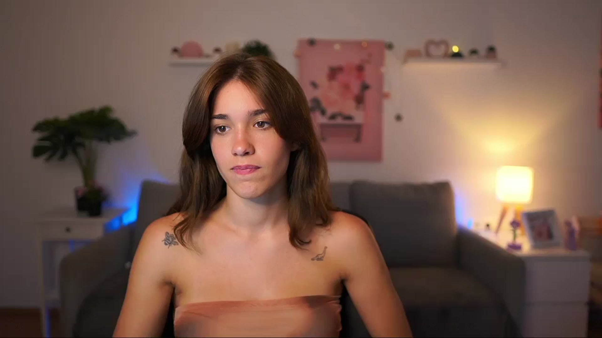 Gallery image thumbnail from Kissiecat's myfreecams stream on, 08/13/2025, 16:11 image 1 of 20