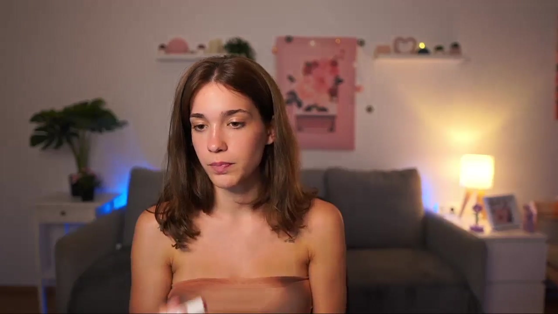 Gallery image thumbnail from Kissiecat's myfreecams stream on, 08/13/2025, 16:33 image 18 of 20