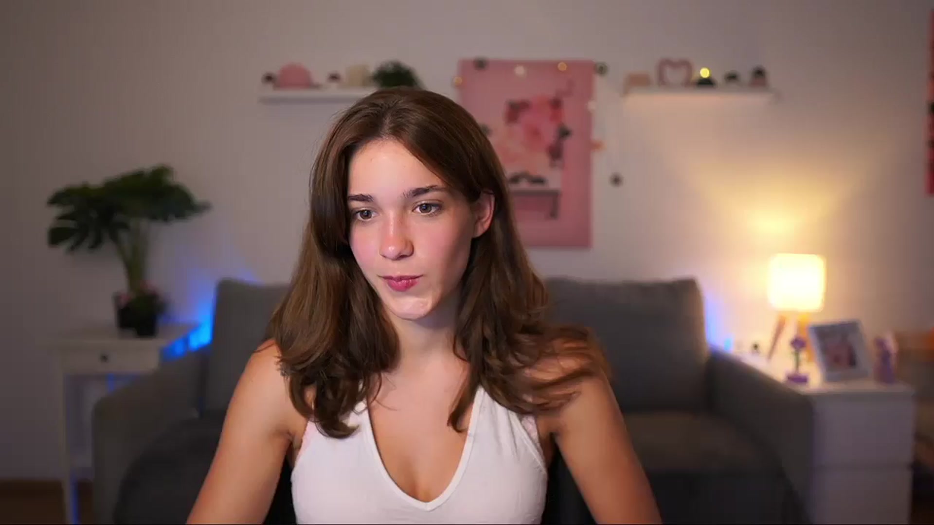 Gallery image thumbnail from Kissiecat's myfreecams stream on, 08/14/2025, 15:08 image 1 of 20