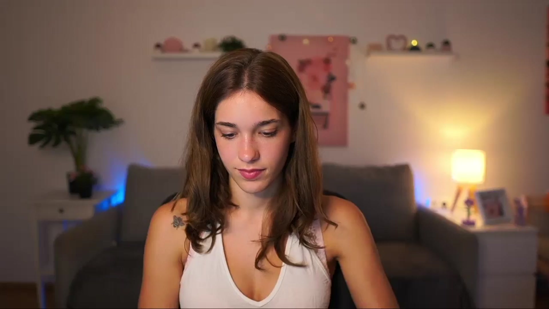 Gallery image thumbnail from Kissiecat's myfreecams stream on, 08/14/2025, 15:08 image 7 of 20