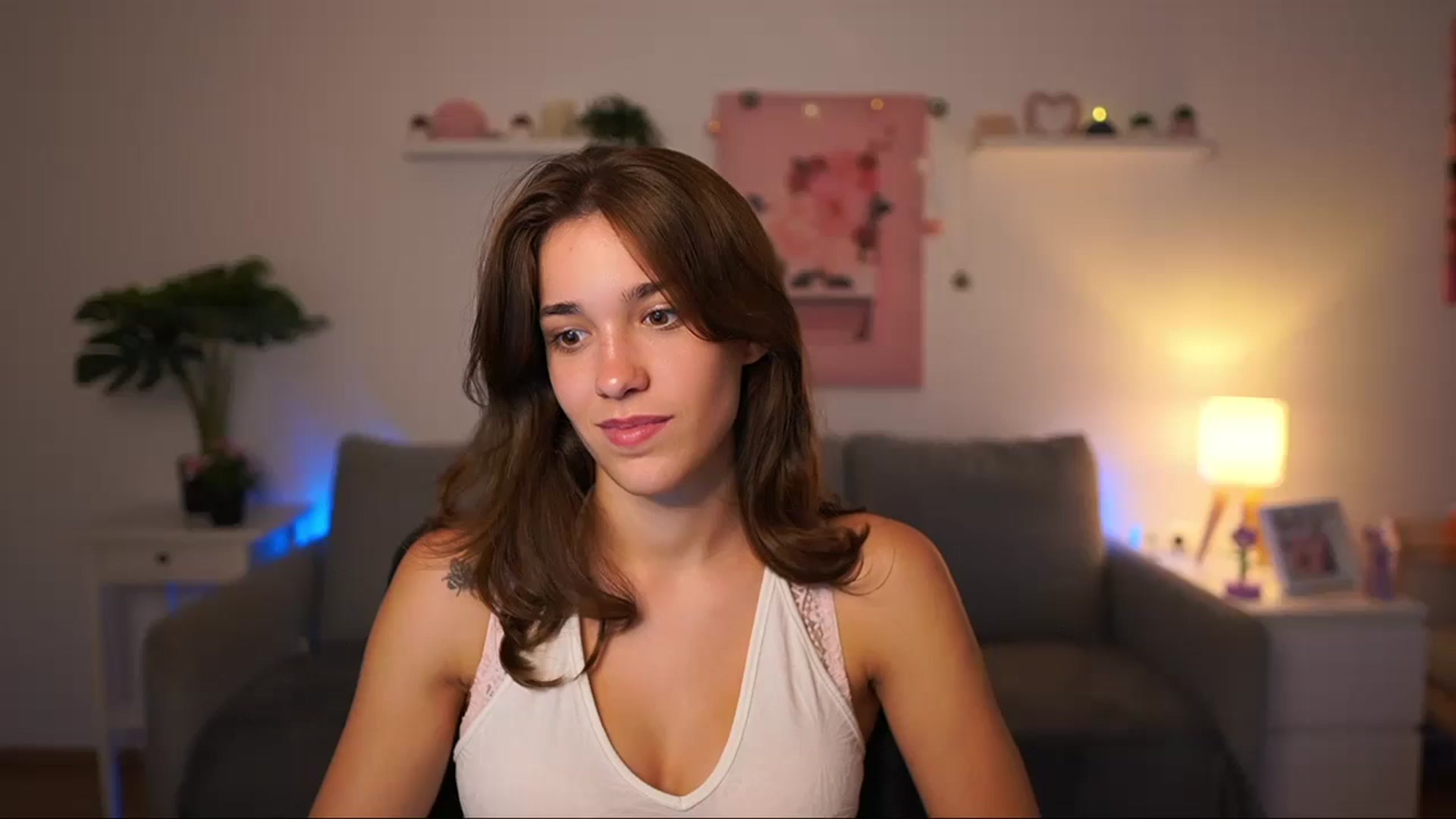 Gallery image thumbnail from Kissiecat's myfreecams stream on, 08/14/2025, 15:08 image 19 of 20