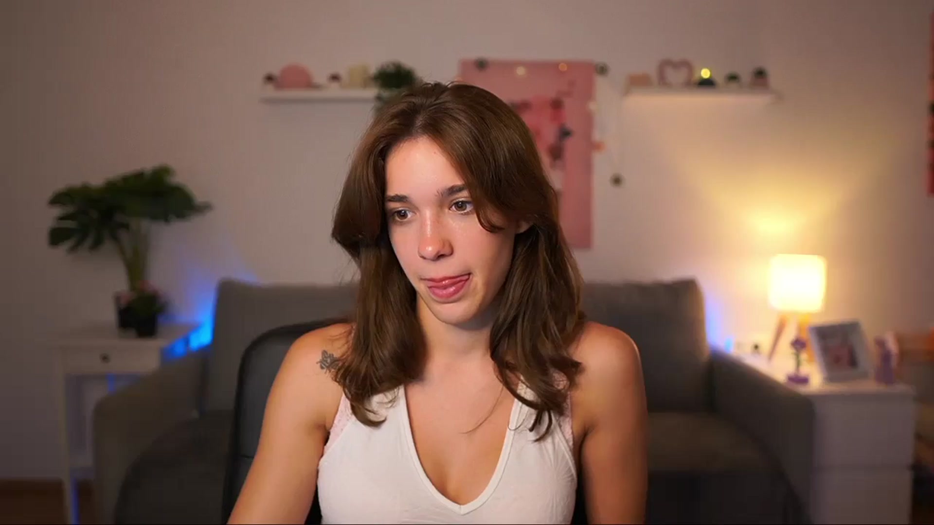 Gallery image thumbnail from Kissiecat's myfreecams stream on, 08/14/2025, 16:23 image 20 of 20